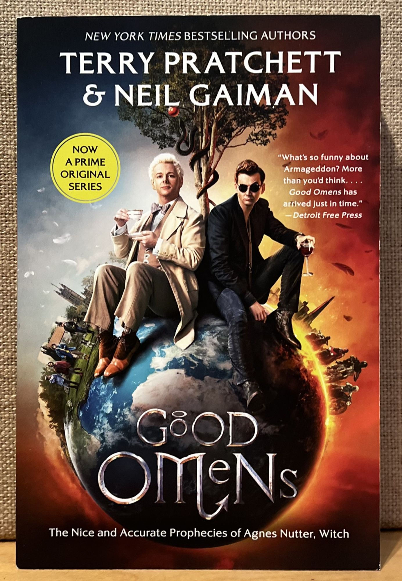 Wallpaper #7GfOA5MBSpphPi3-UbSW88 Good Omens the Nice and Accurate Prophecies of Agnes Nutter Witch
