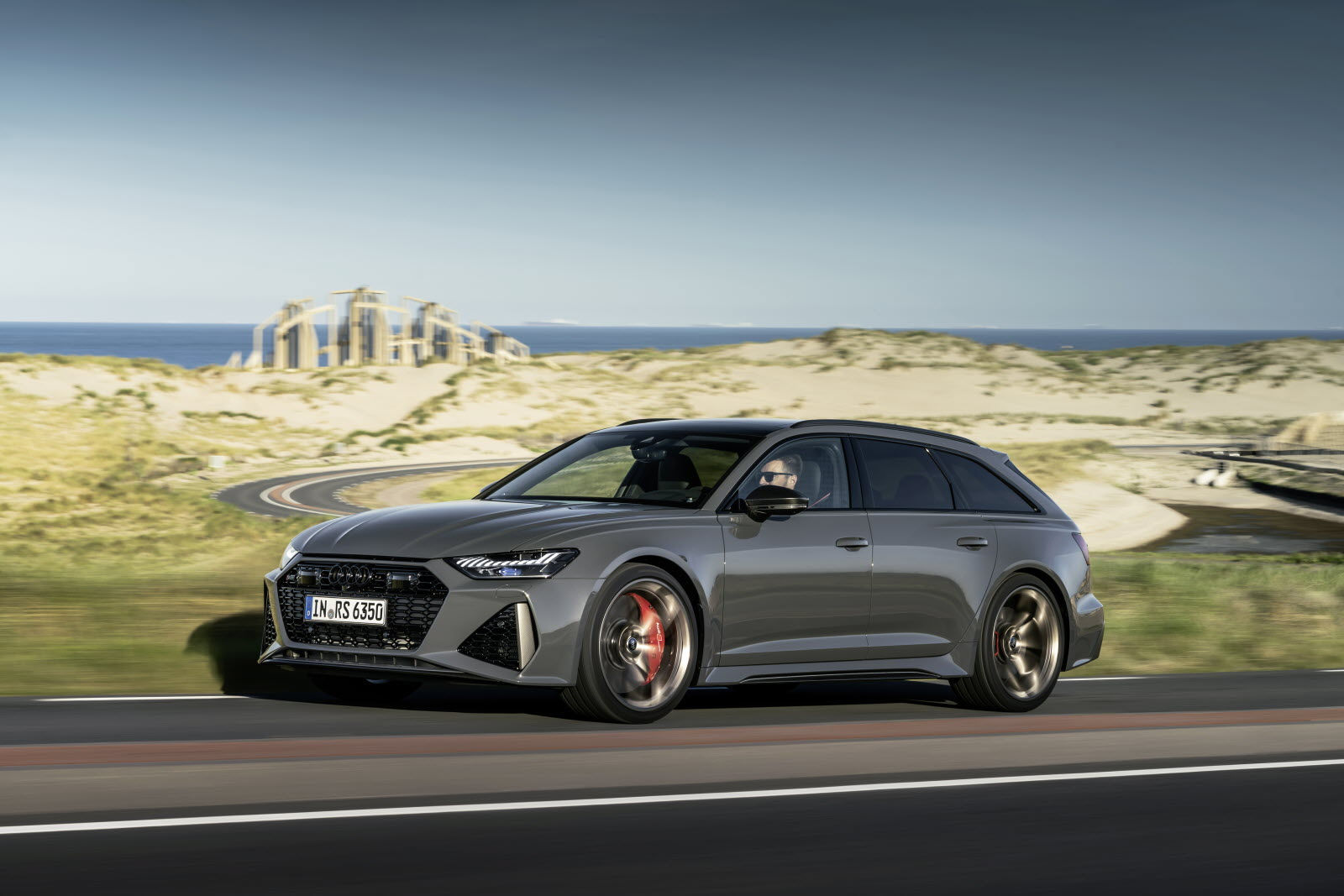 Wallpaper #s-_NTJMBMN-XEVvV_T4S100 Nouveaute Audi Rs6 Avant Performance Un Break De 630 Ch