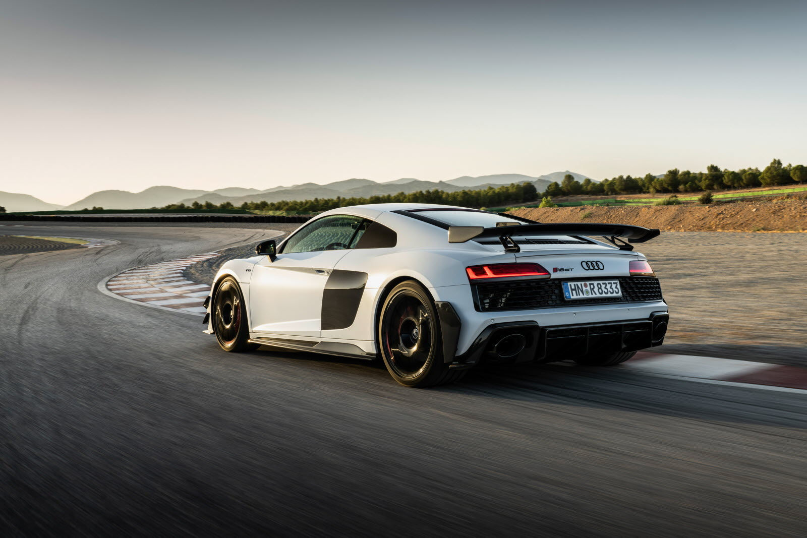 Wallpaper #M_AMf5cBi4JM6agG9yBq56 Nouveaute Nouvelle Audi R8 Coupe V10 GT Rwd Une Brute De 620 Ch Pour