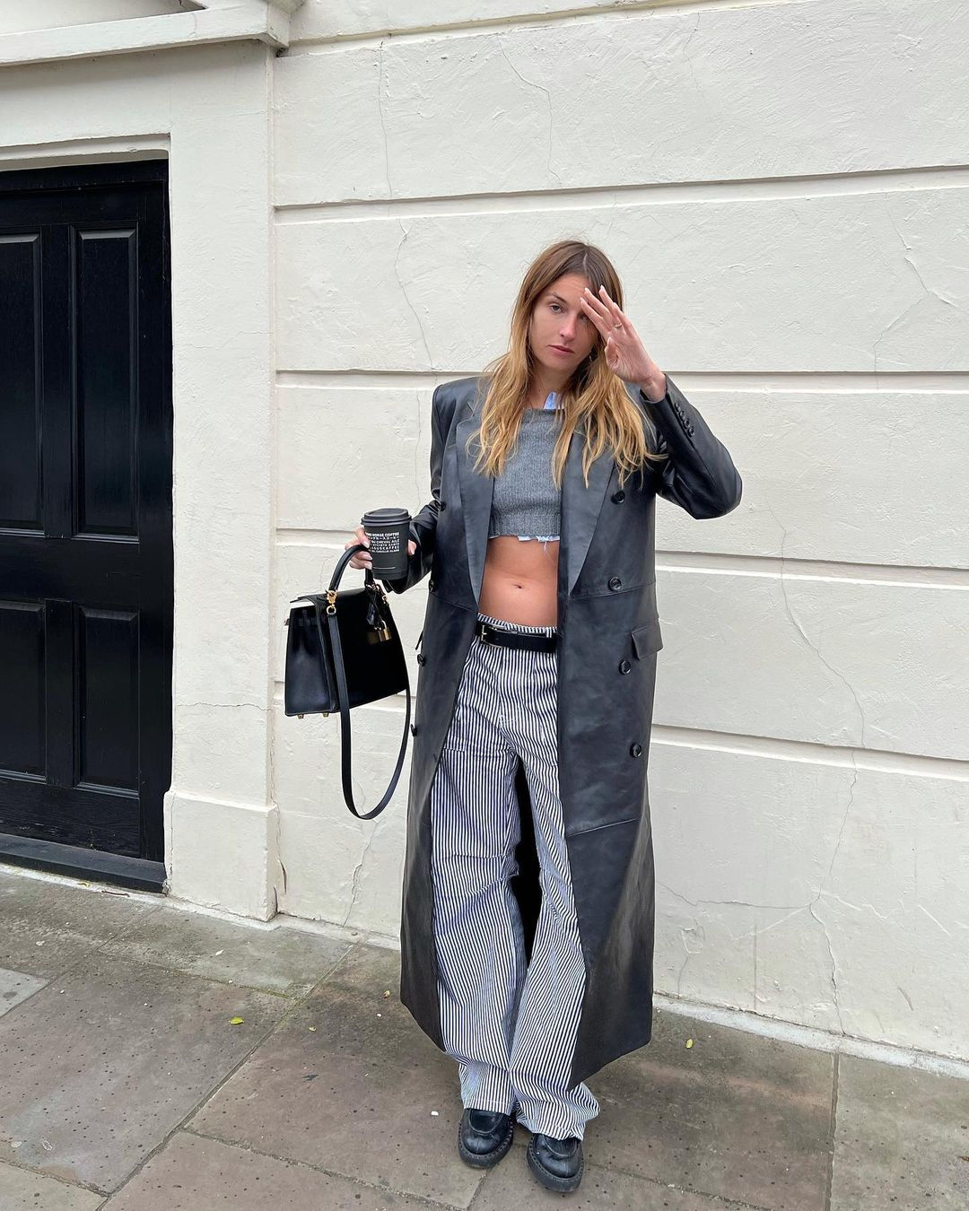 Wallpaper #P2cdEpMBSpphPi3-vvqw26 10 Stylish Y2k Outfits That Define the Tiktok Aesthetic Who What Wear Uk