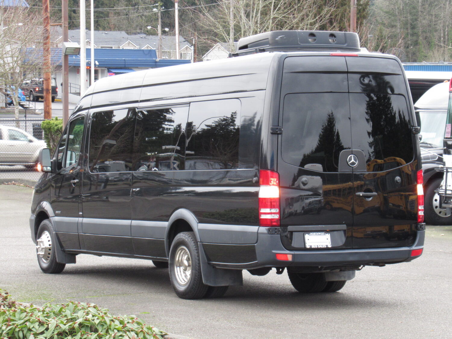 Wallpaper #39c3d 14 Passenger Van Dulles Limousine