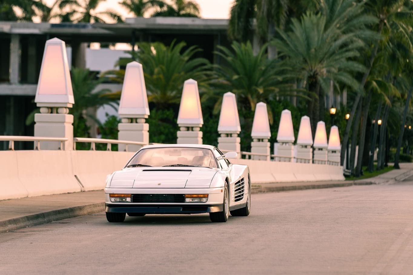 Wallpaper #L_AJf5cBi4JM6agGmiBh20 Original Miami Vice Ferrari Testarossa on Display at Curated