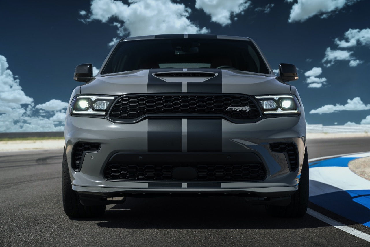 Wallpaper #omeU8JIBSpphPi3-CGf282 The 2021 Dodge Durango Hellcat Will Catapult Your Family from 0 60 in 3