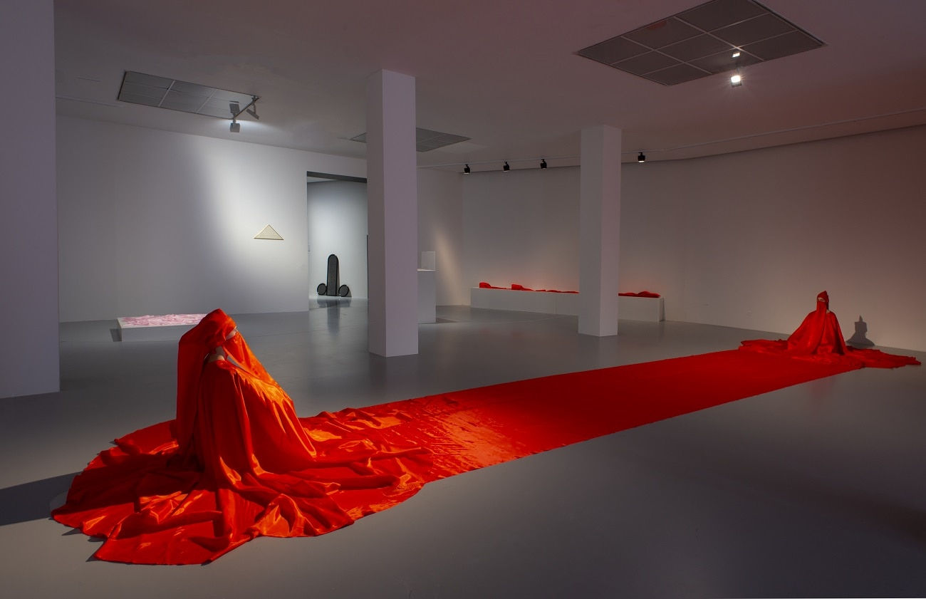 Wallpaper #ImdNBJMBSpphPi3-NbfE313 James Lee Byars the Perfect Until It Happens Domus