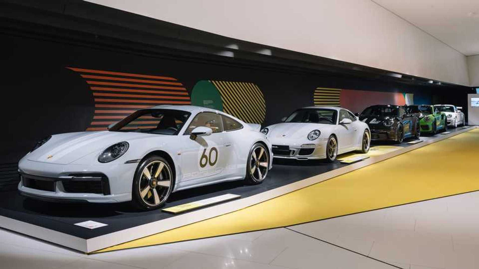 Wallpaper #v7hw2pIBJvJKYCmEjfFq443 Porsche Museum Exhibit Celebrates 50 Years of Rs Models