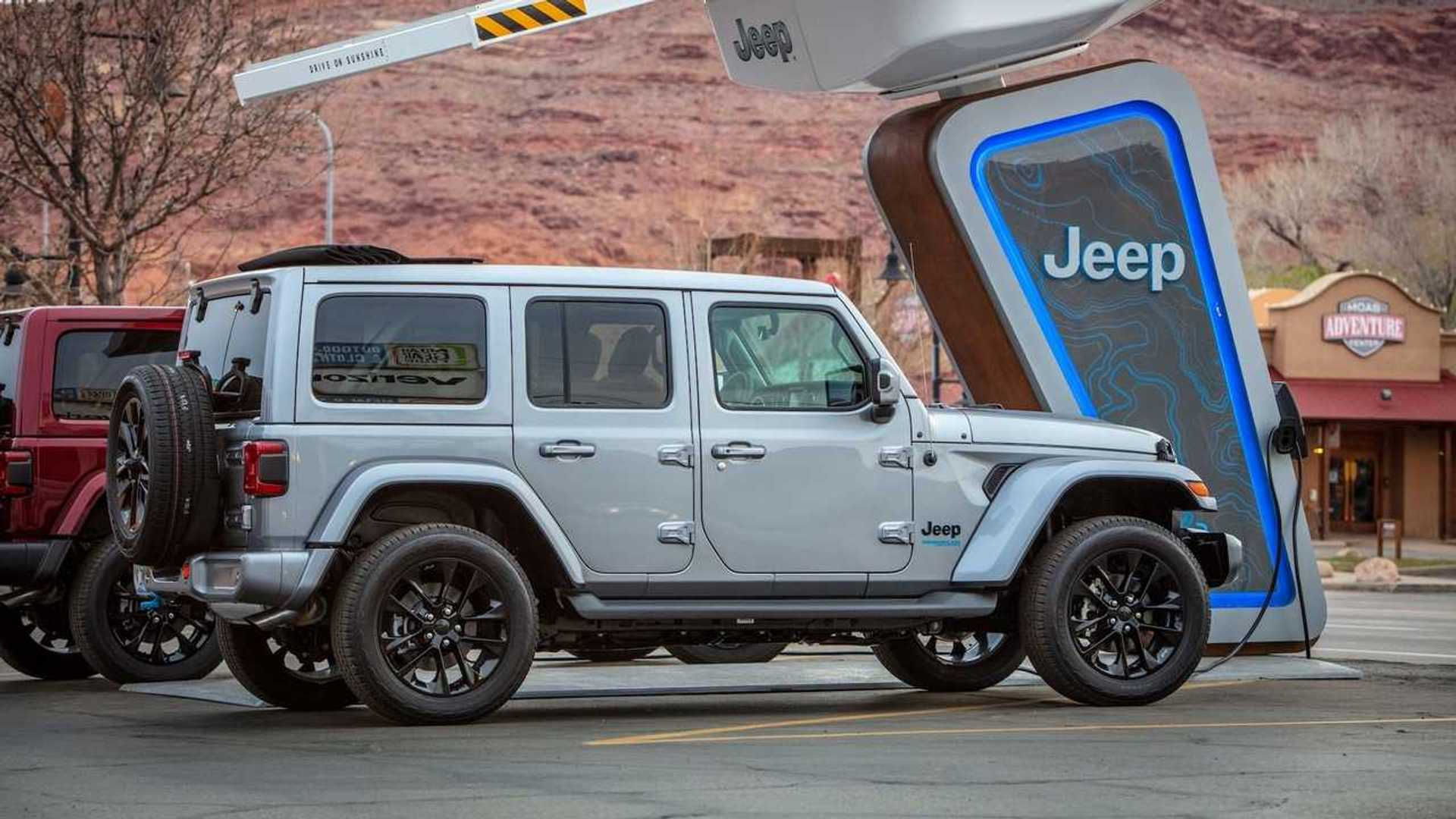 Wallpaper #AwCp7I4BSdW8dNouuRX731 Jeep is Building a Charging Network for the Wrangler 4xe at Off Road