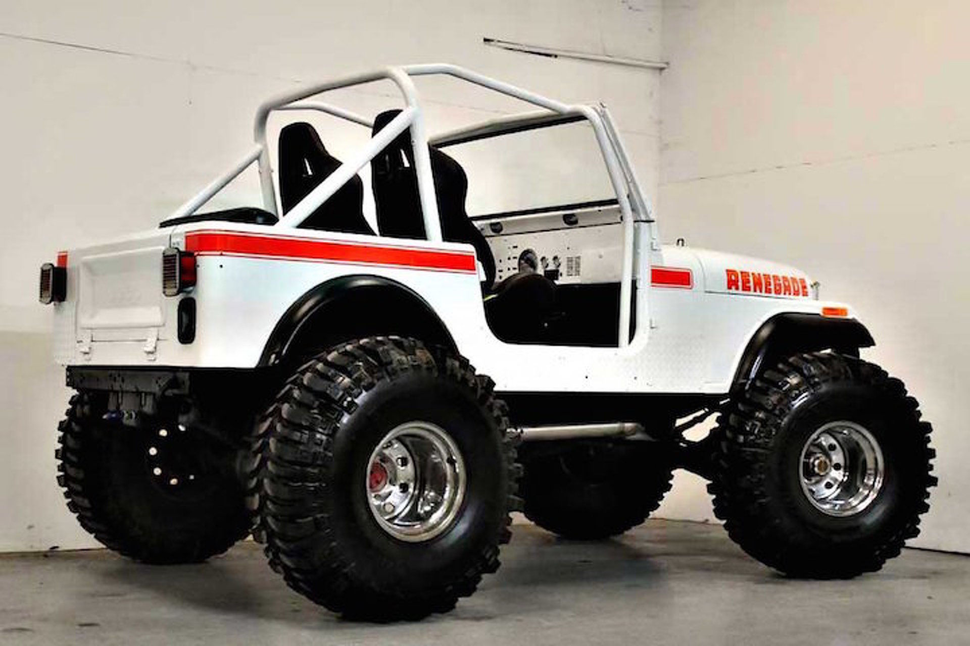 Wallpaper #XxnZO48BtGB6xQ78-rIT25 This 1980 Jeep Cj7 Renegade Restomod is the Business