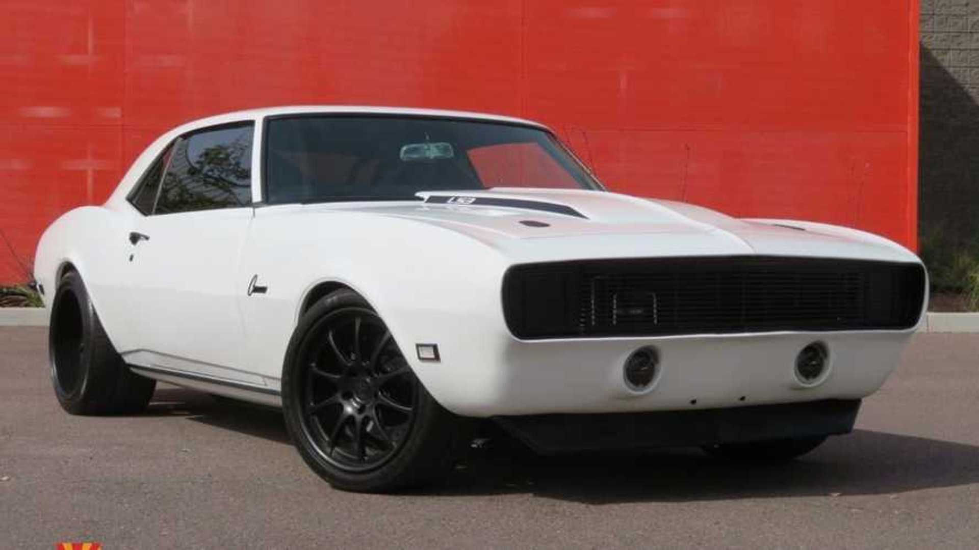 Wallpaper #xkW4qY4B7YBJg1BVh6eP4 This 1968 Chevrolet Camaro Restomod is Perfect for Track Days