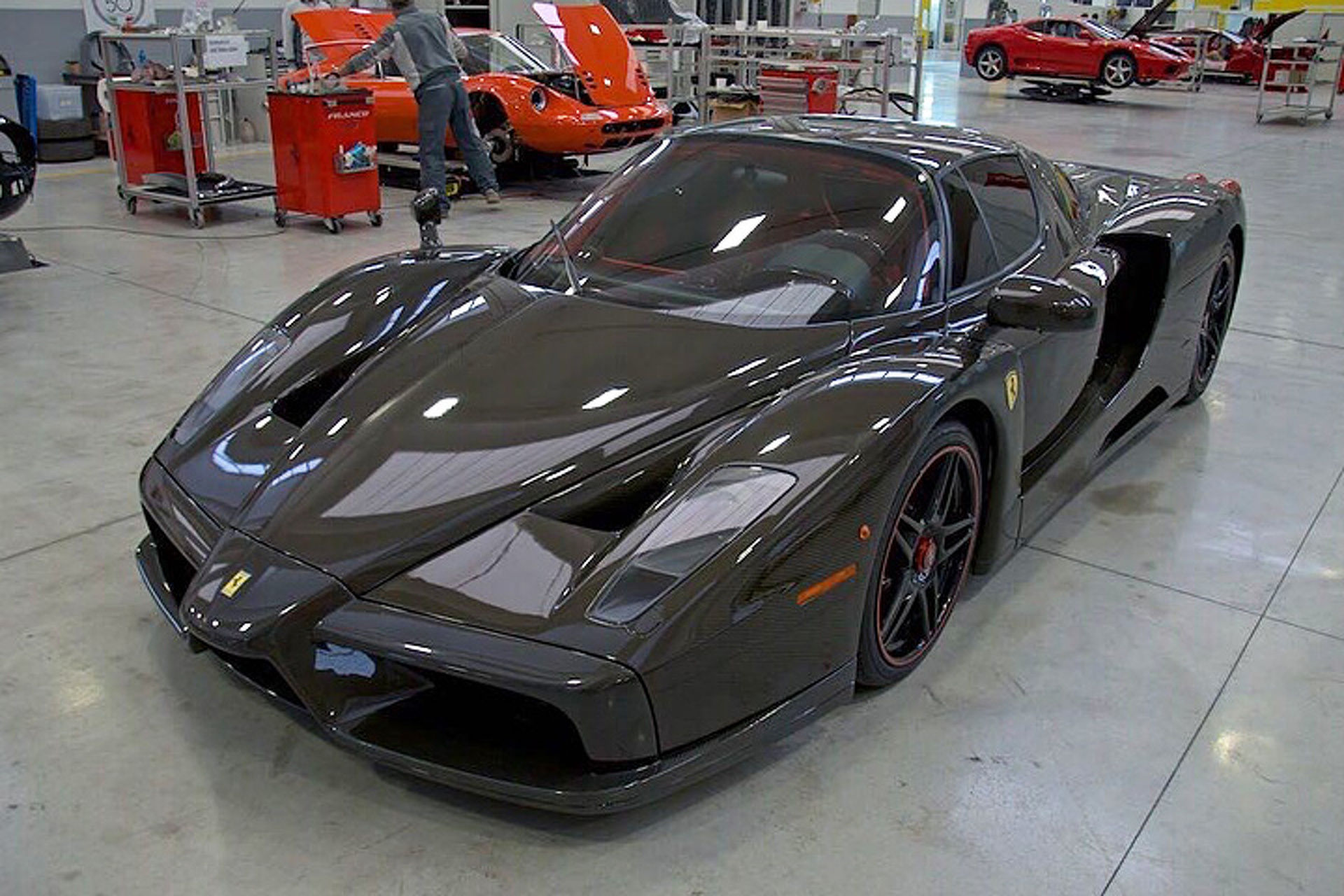 Wallpaper #in1-8I4Bnwiau_P6WQYR17 The Worlds Only Bare Carbon Ferrari Enzo is Up for Sale