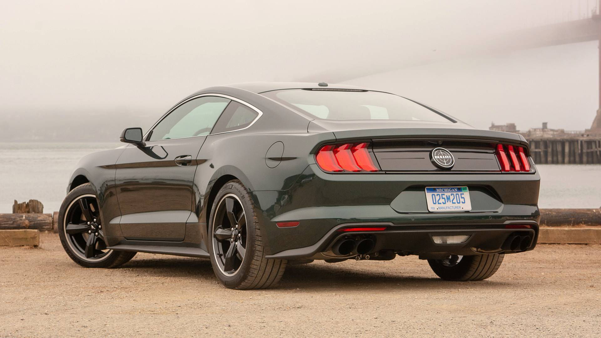 Wallpaper #NHQUvY4B_8f4nGFaEmuI24 Ford Mustang Bullitt Goes for a Top Speed Run on the Autobahn