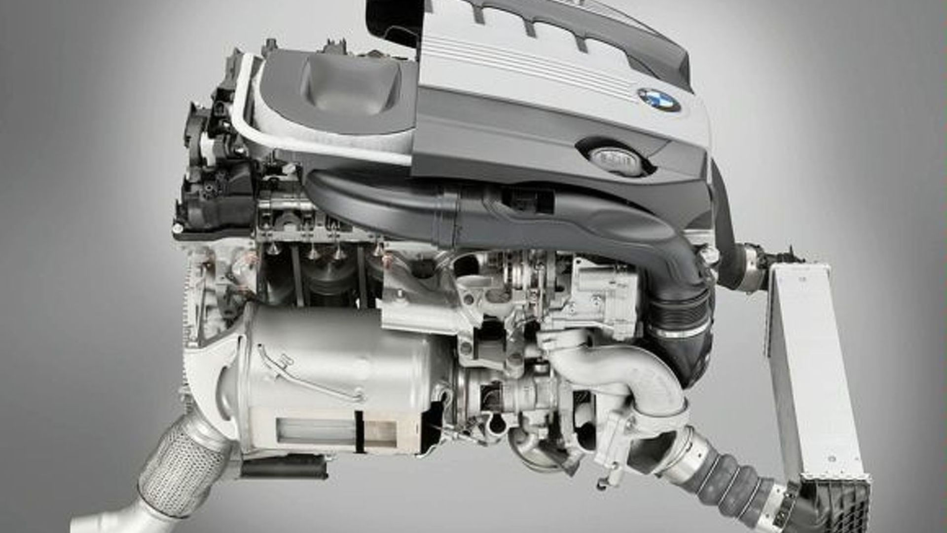 Wallpaper #_2jYG5MBSpphPi3-ySDC55 BMW Twin Turbo Engine Dibandingkan