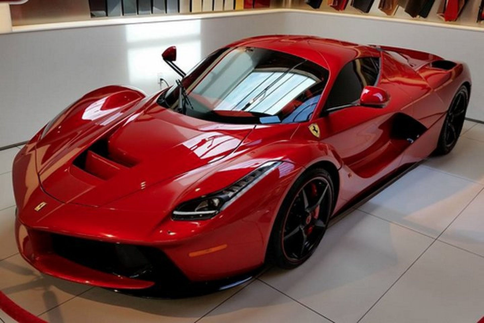 Wallpaper #IamqKZMBMYaX5LKBcdT3181 Lewis Hamilton Took Delivery of a Very Unique Ferrari Laferrari
