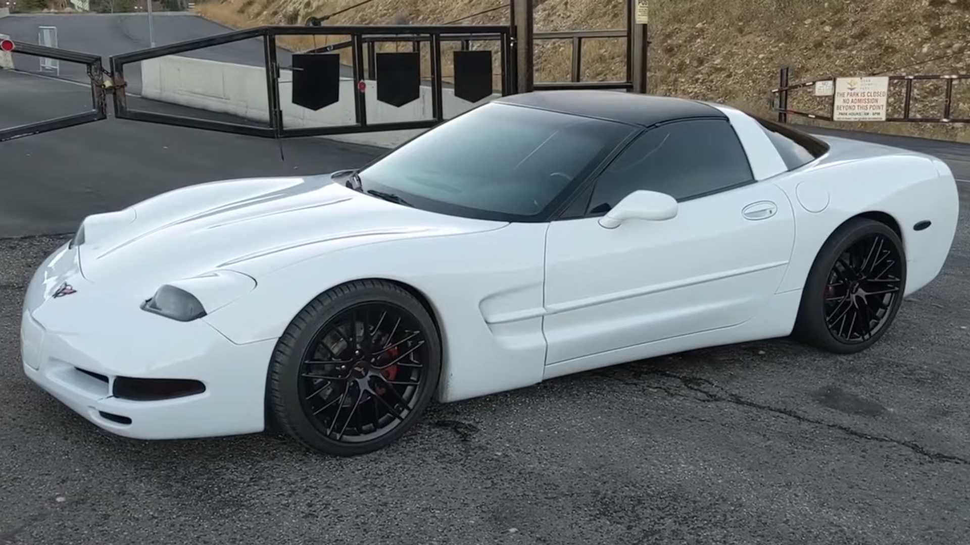 Wallpaper #52cXBZMBSpphPi3-zrrm291 Heres What a Corvette C5 Looks Like After 300000 Miles