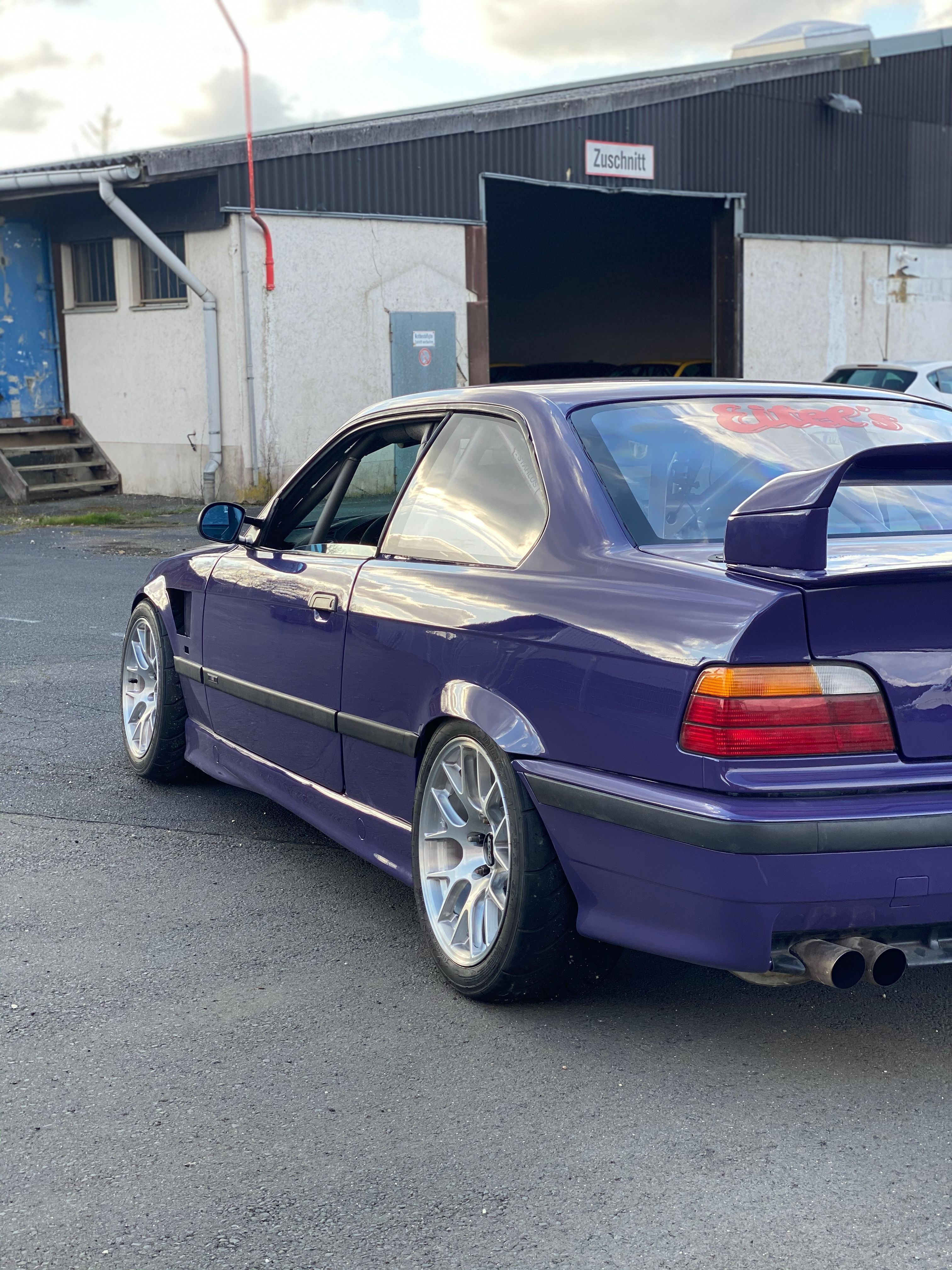 Wallpaper #DGc975IBSpphPi3-mGEb136 BMW E36 M3 with 17 Ec 7r Wheels in Brushed Clear