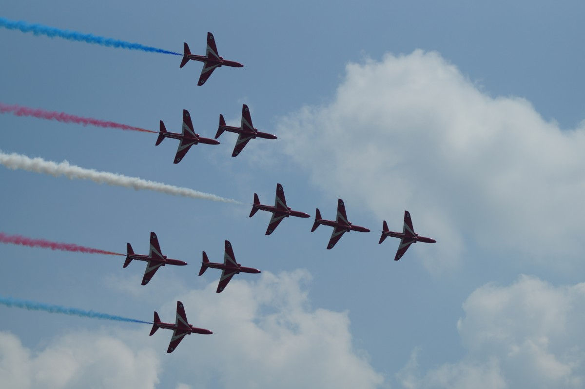 Wallpaper #cGdR75IBSpphPi3-b2Ee378 Free Images Airplanes Air Show Royal Air Force Formation Flight
