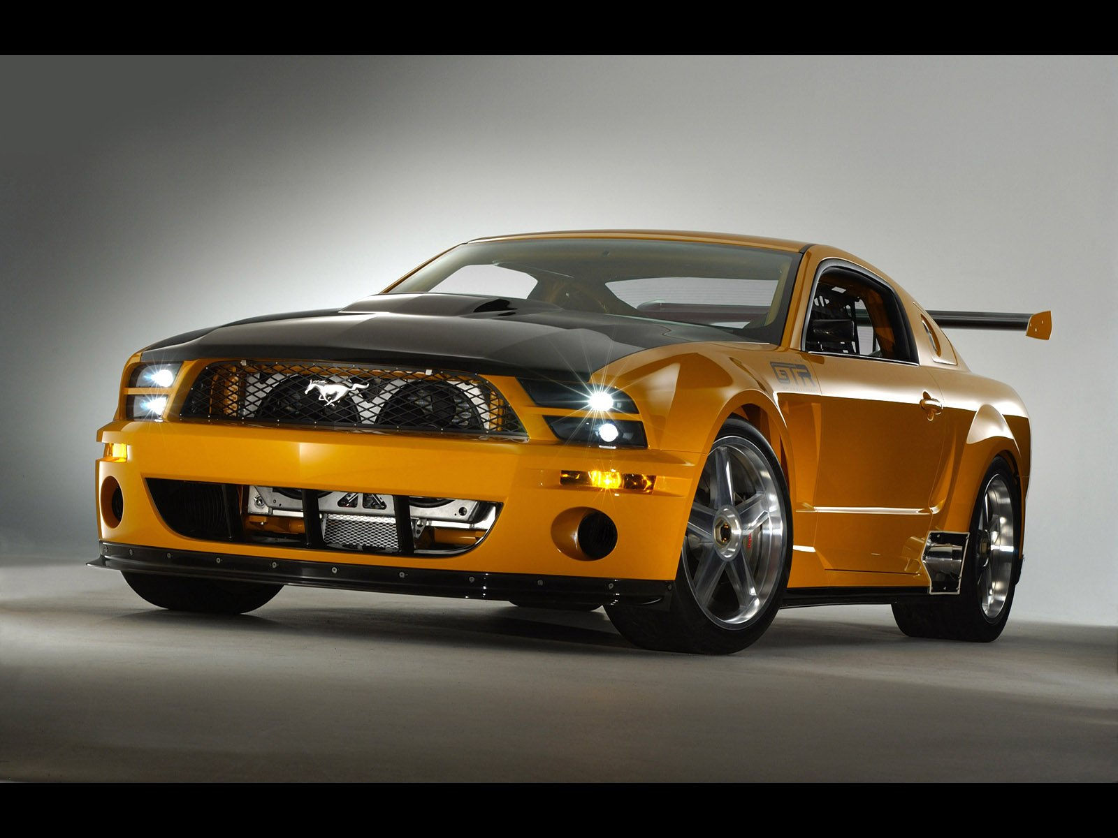 Wallpaper #OBf7PpMBPLD5_VEN6uG175 Mustang GT Car Review