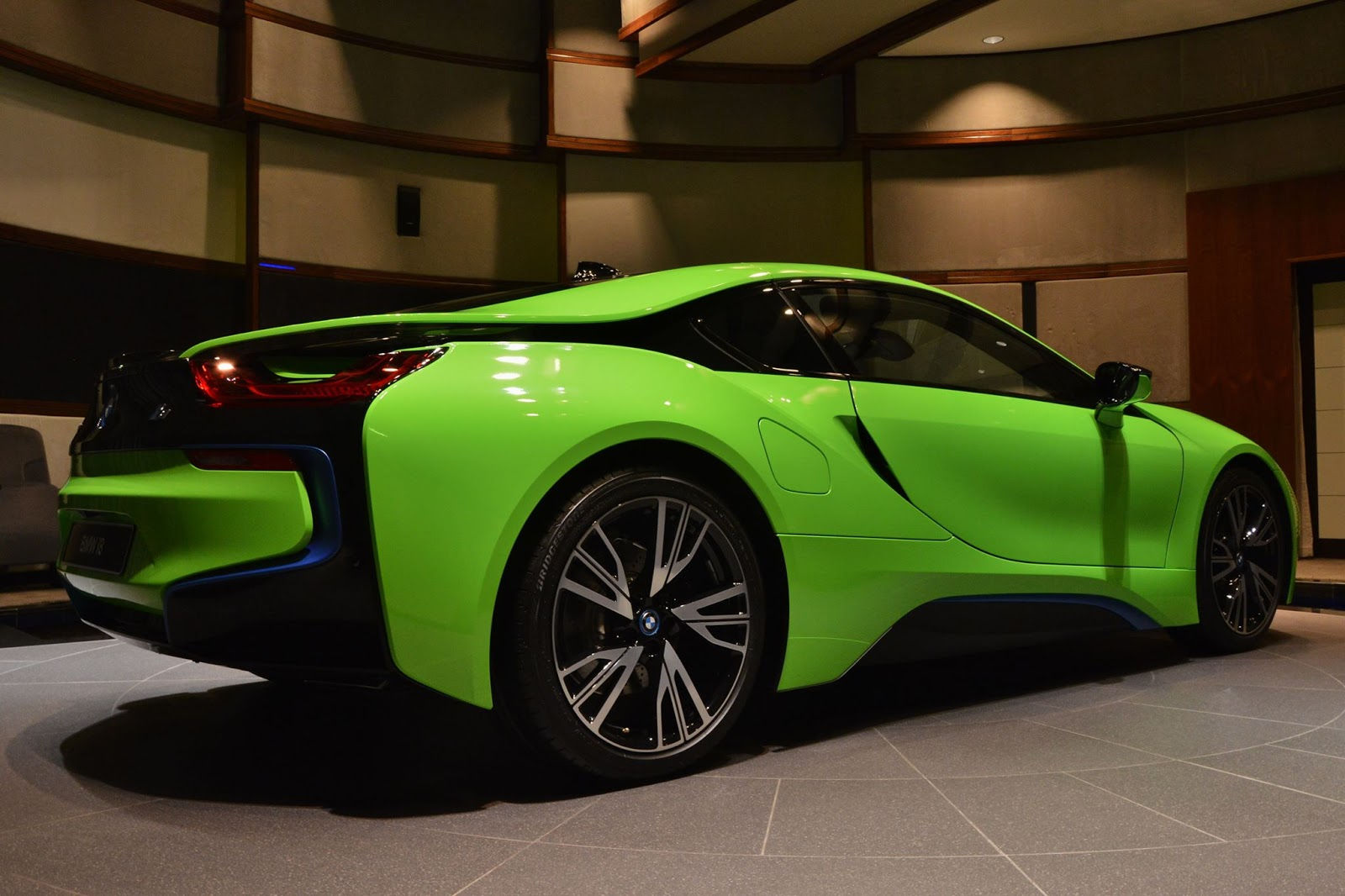 Wallpaper #IkXalY4B7YBJg1BV3qBw19 Ever Seen a Lime Green BMW i8 Before Carscoops