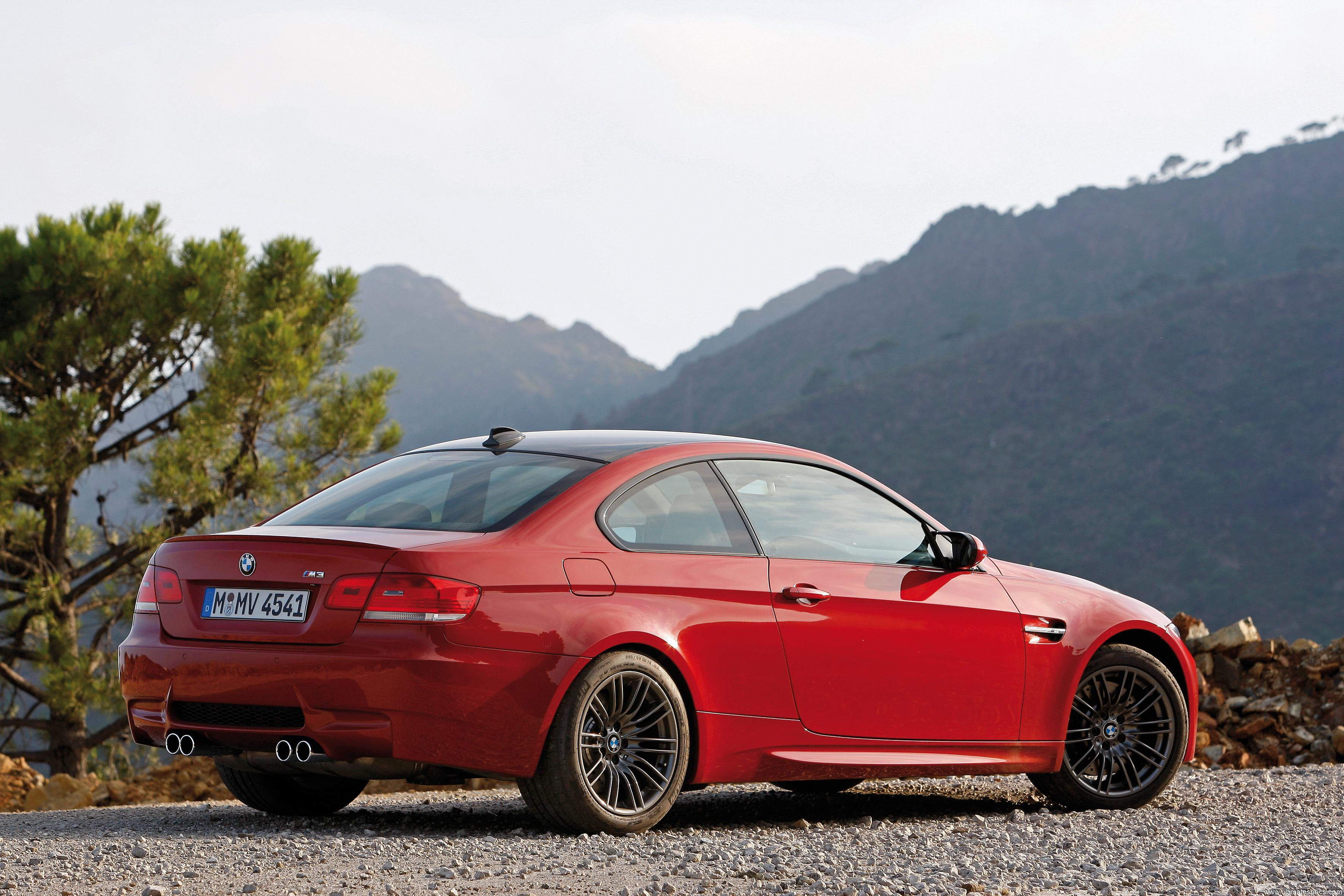 Wallpaper #lUW_oo4B7YBJg1BVBqSA30 A Red BMW M3 E92 Parked on a Mountain Road