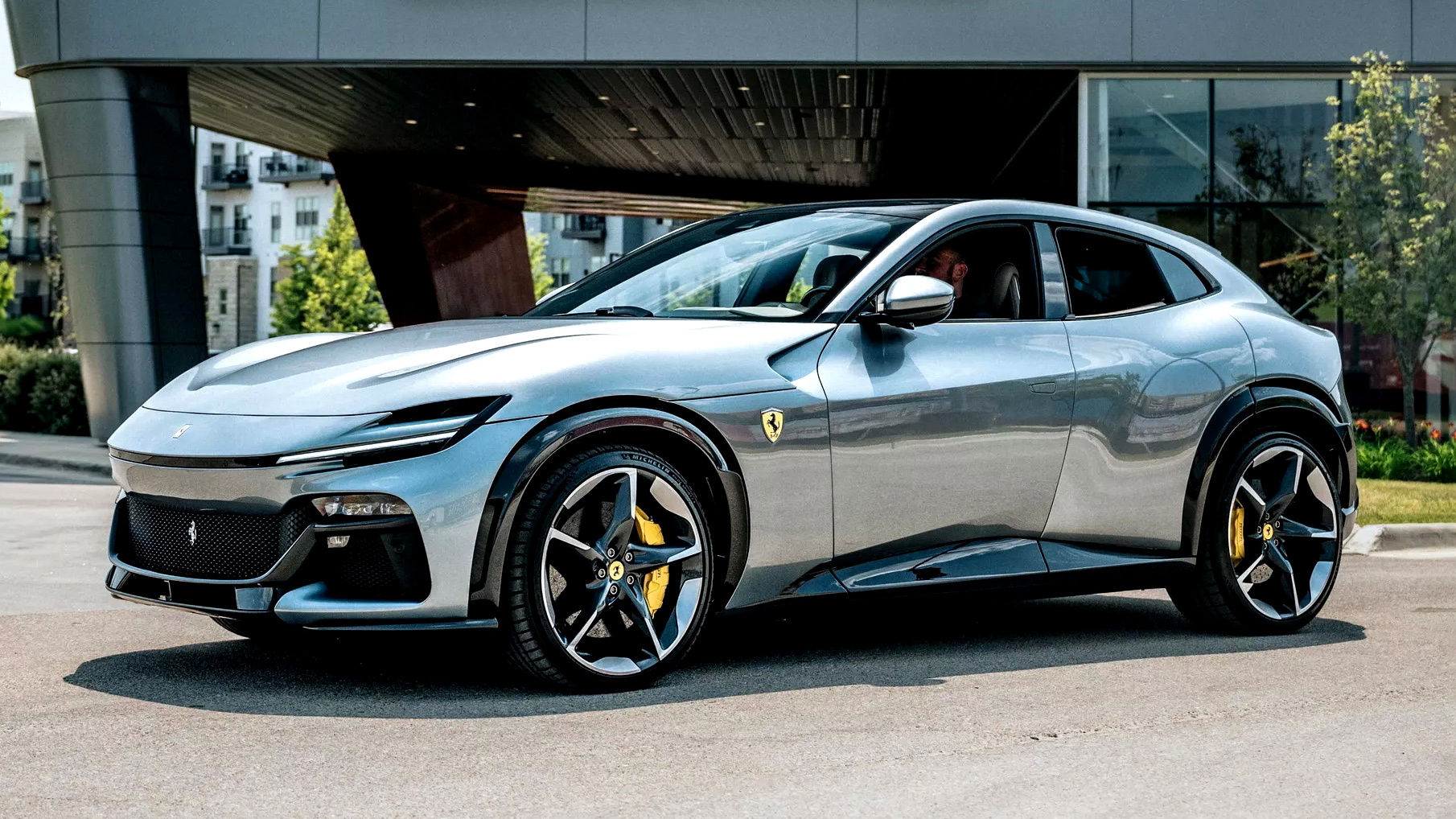 Wallpaper #s31e844Bnwiau_P68QxS38 Ferrari Hybrids Outsell Traditional Ice Models for the First Time Ever