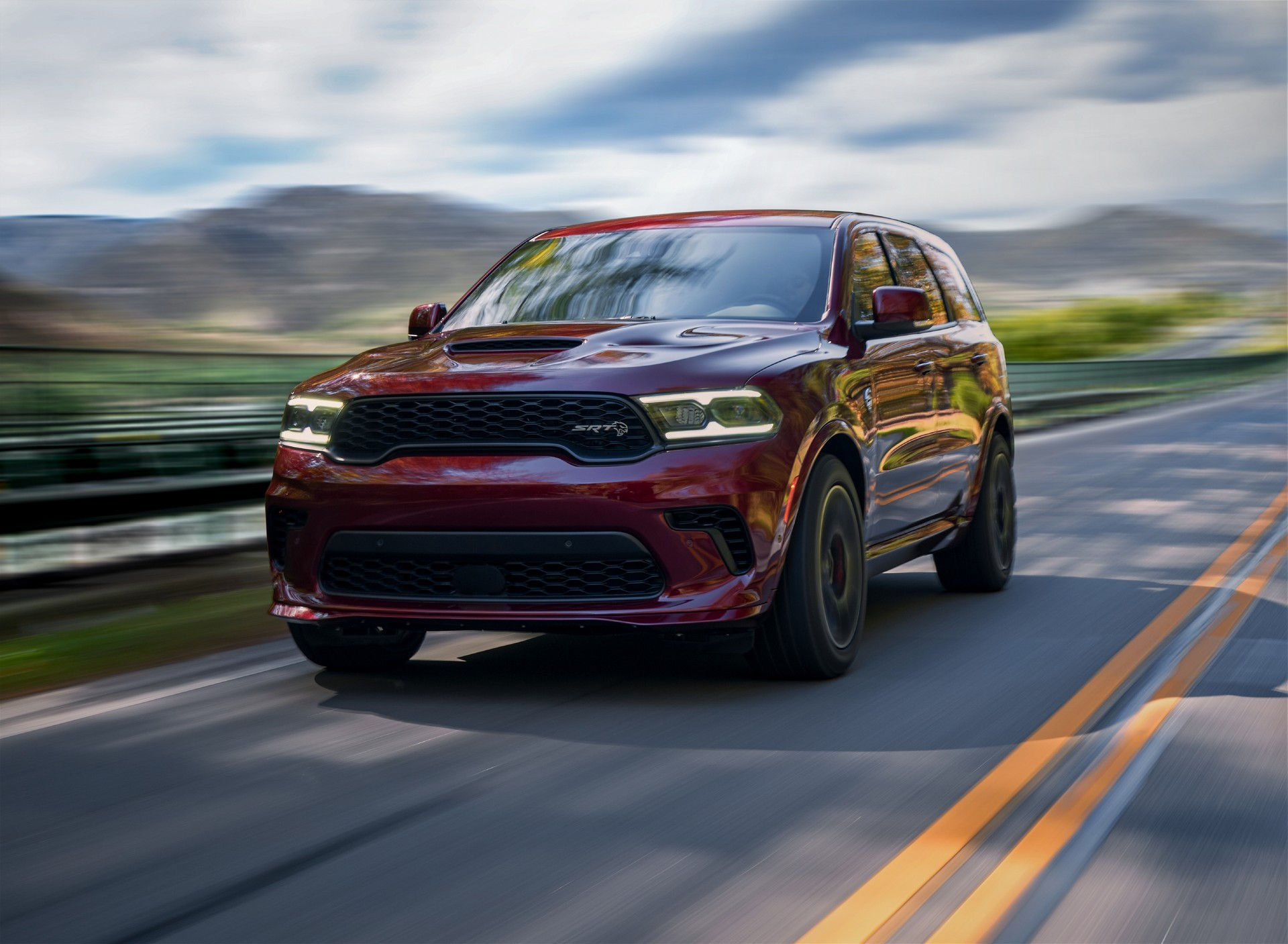 Wallpaper #omeU8JIBSpphPi3-CGf2104 710 Hp Dodge Durango Srt Hellcat Returns for 2023 Carscoops