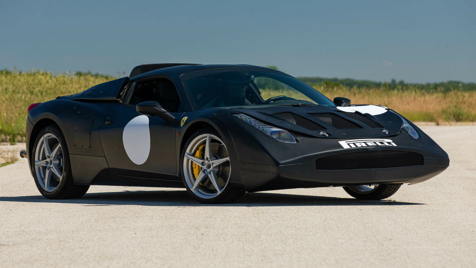 Wallpaper #IamqKZMBMYaX5LKBcdT3420 Trio of Super Rare Laferrari Prototype Cars is Headed to Auction