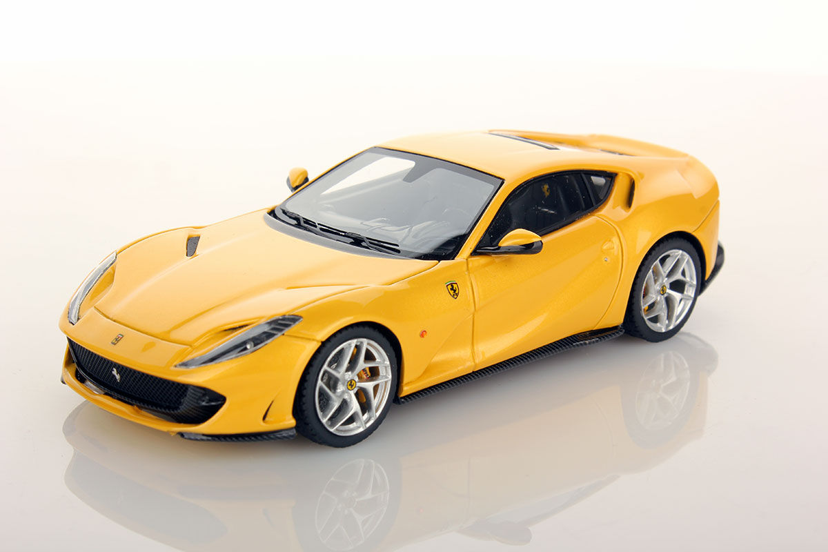 Wallpaper #3hlyI48BtGB6xQ78SYOd36 Ferrari 812 Superfast 143 Looksmart Models