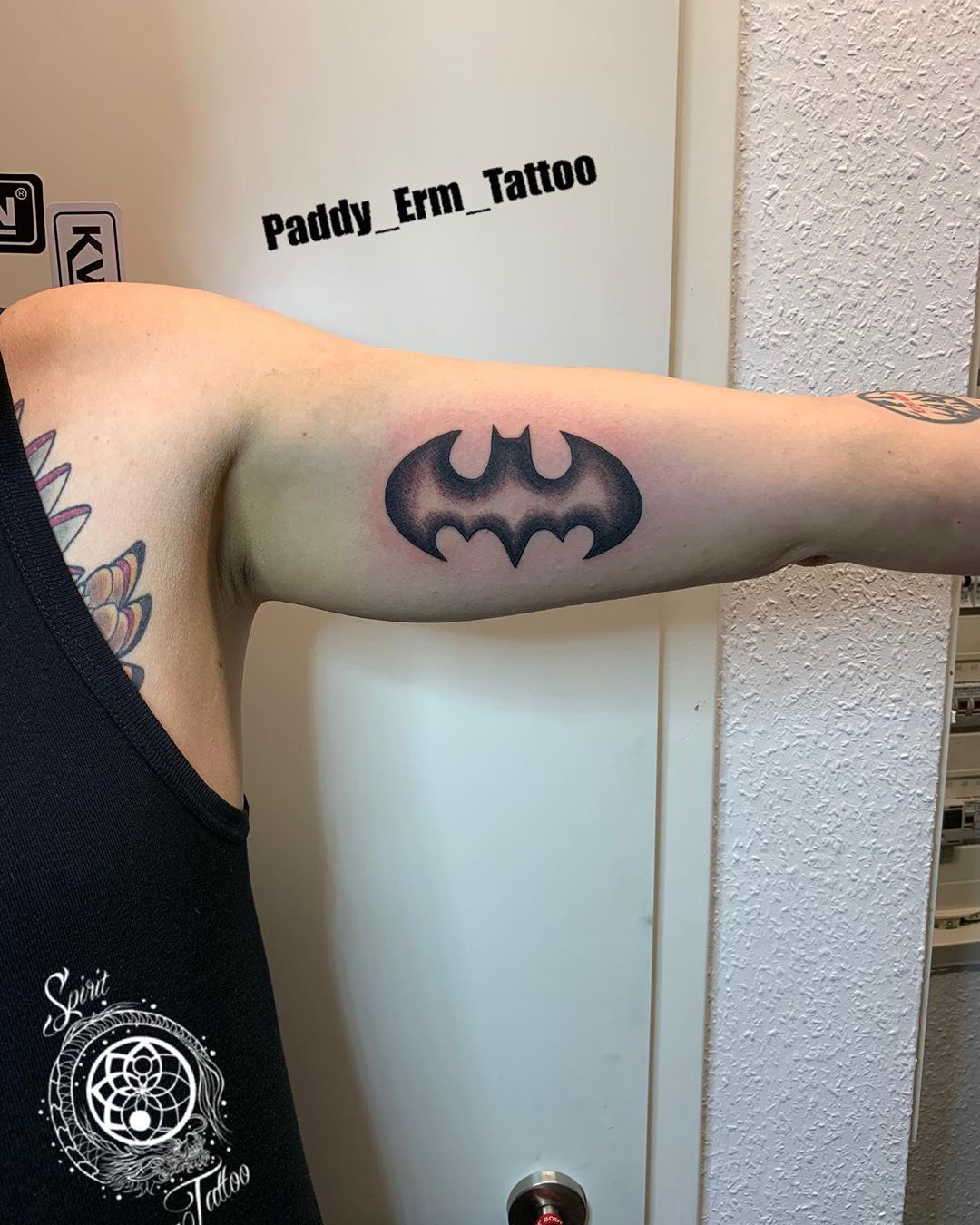 Wallpaper #6meX-5IBSpphPi3-7JR2205 Top 76 Imagen Tatuaje De Logo De Batman Abzlocalmx