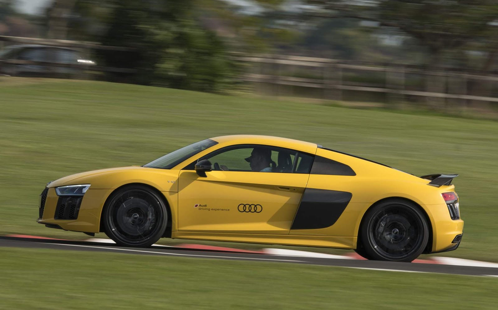 Wallpaper #yWco-pIBSpphPi3-TI9161 Audi R8 V10 Plus 2018 Preco Fotos E Detalhes Brasil