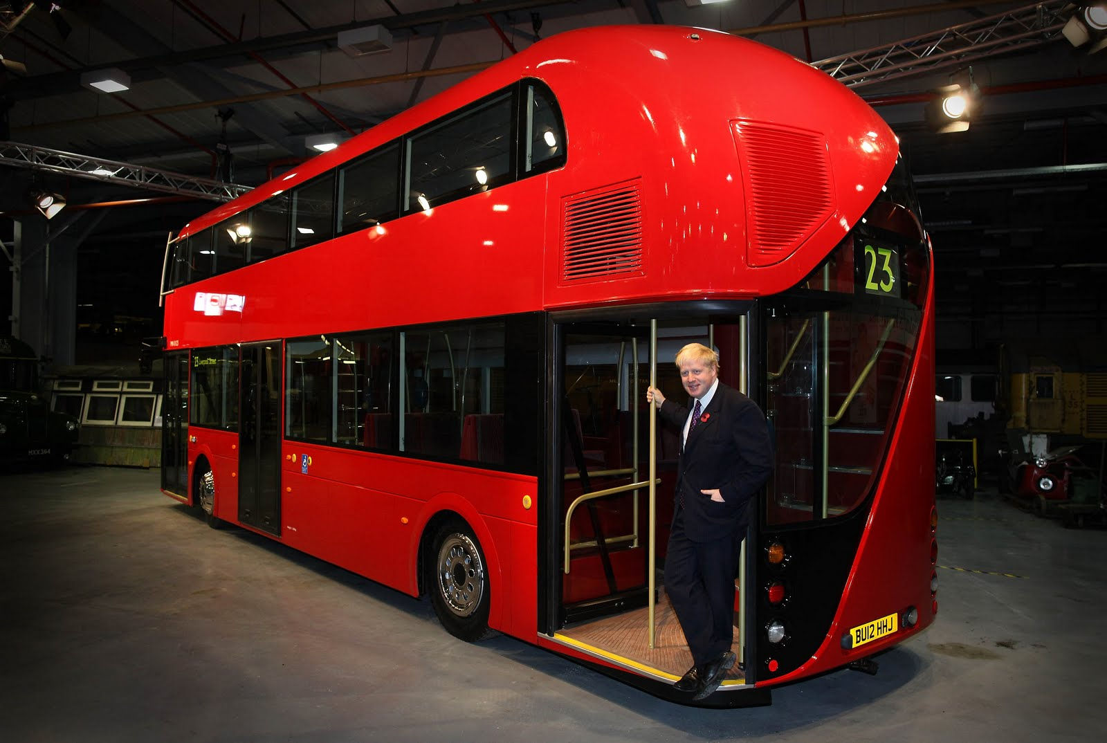 Wallpaper #JRkoNI8BtGB6xQ78Hp3K52 Garage Car London Introduces Its New Double Decker Bus 2011