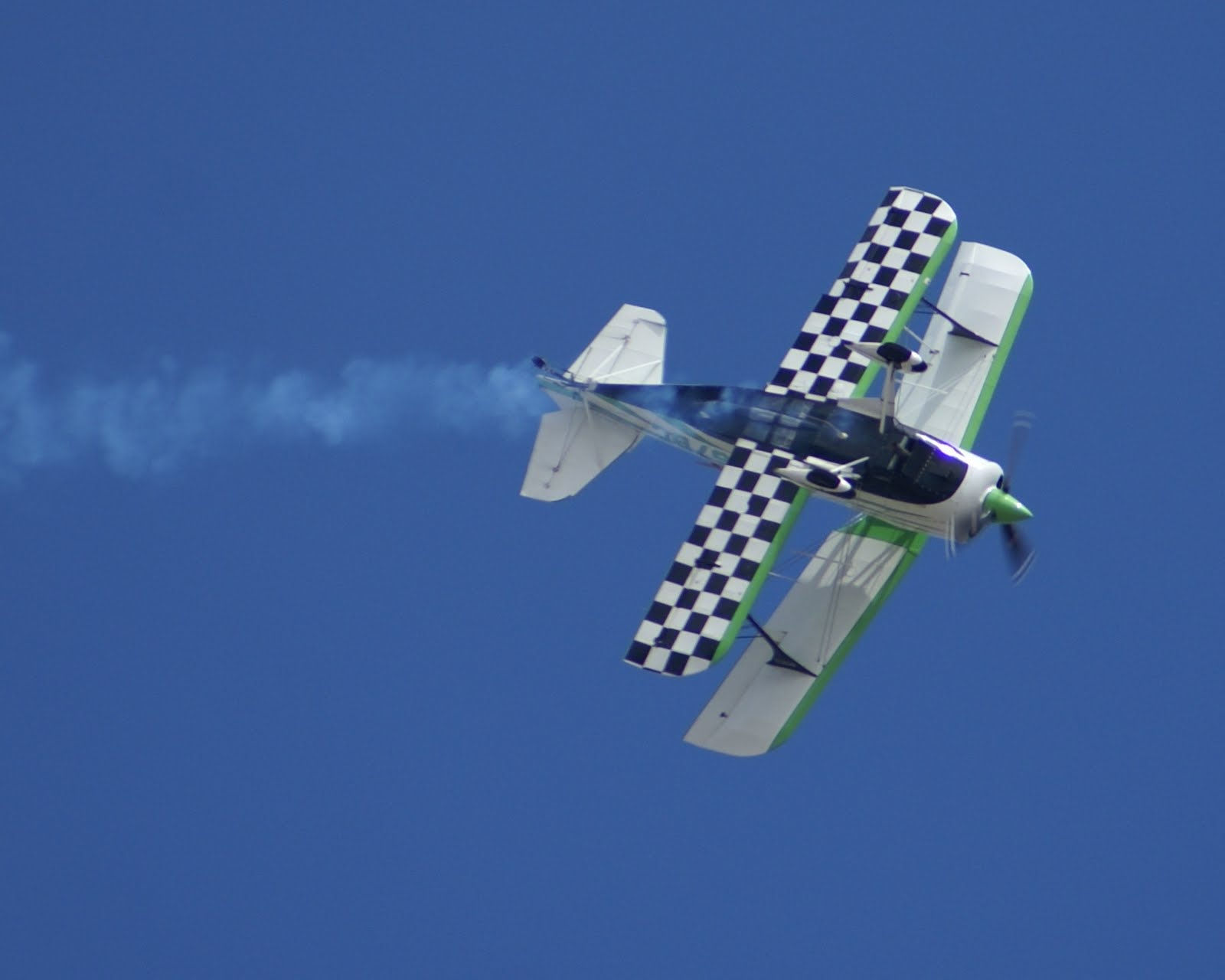 Wallpaper #pWfg9JIBSpphPi3-anyw164 I Am Woody Airshow Acrobatics