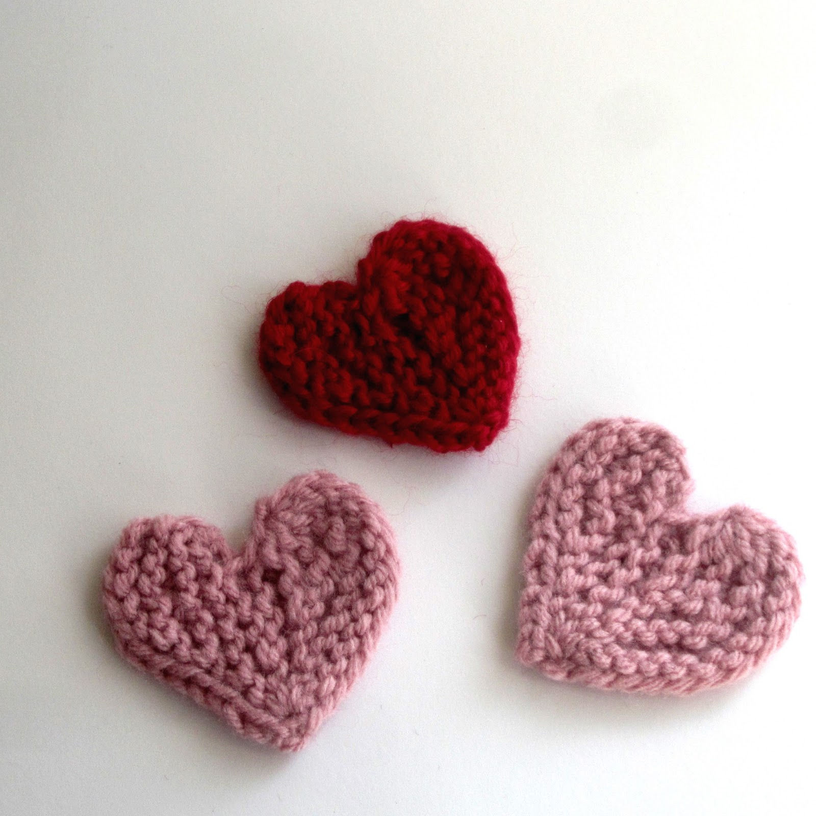 Wallpaper #HGdy7ZIBSpphPi3-_1jy35 Lace and Cable Knitted Short Row Hearts
