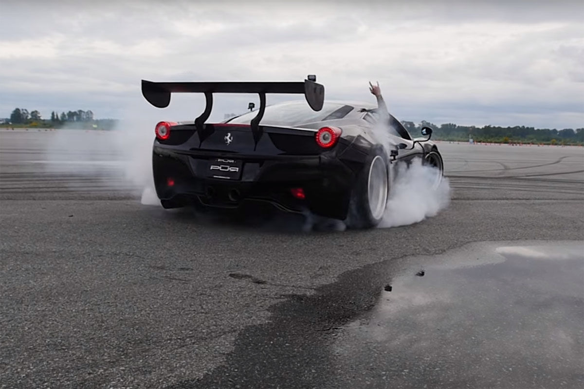 Wallpaper #fWjqHJMBSpphPi3-BySi302 Time to Get Lost in the Smoke with Some Drifting Ferraris
