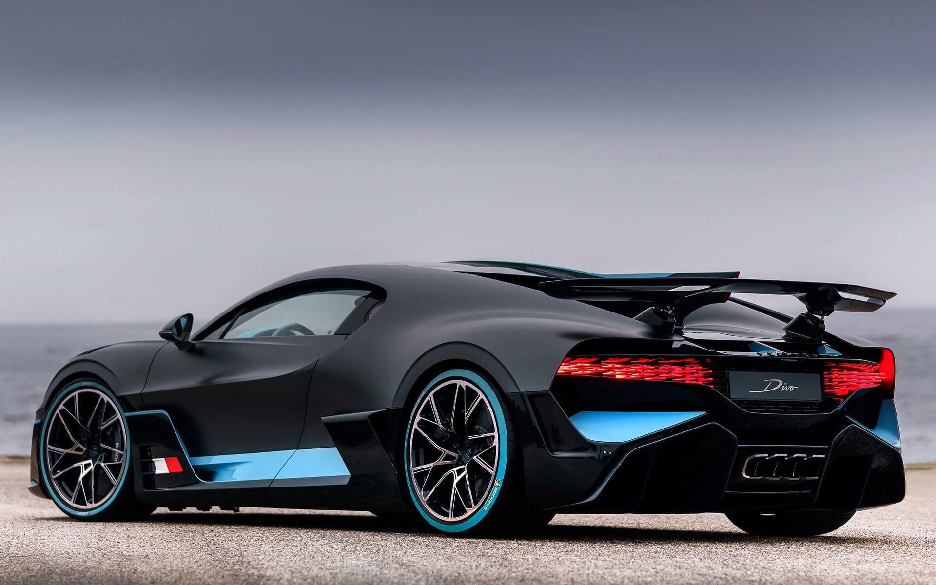 Wallpaper #14FC3 Bugatti Divo Un Chiron Tuneado De 5 Millones De Euros