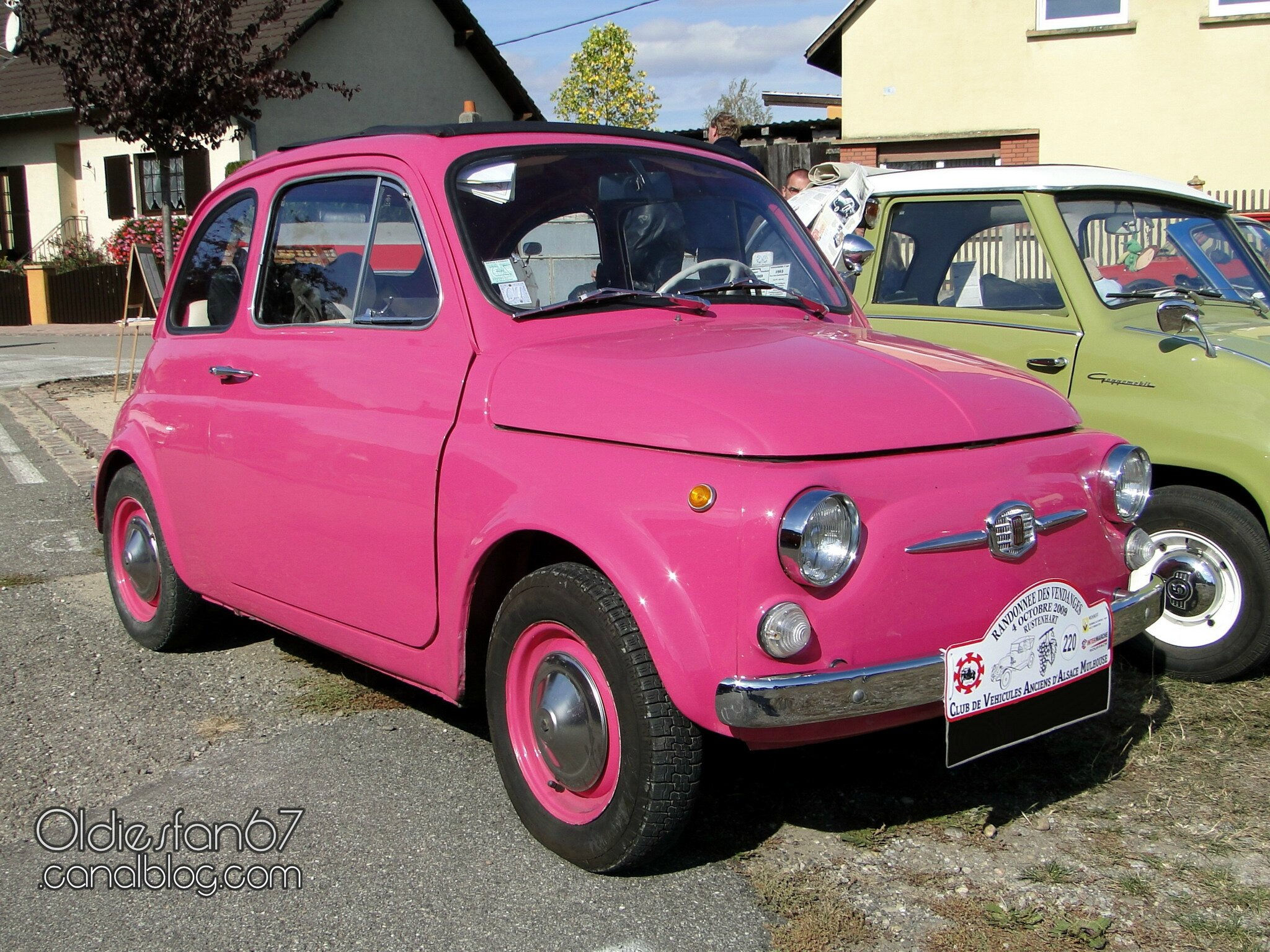 Wallpaper #36e02 Violet Fiat 500 Car Stock Editorial Photo 3290162 Clashot 85352234