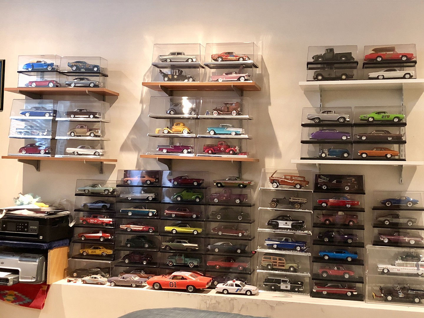 Wallpaper #Nn3q9I4Bnwiau_P6tBEG13 Display Case Plastic Model Car Display Case 125 Scale 600