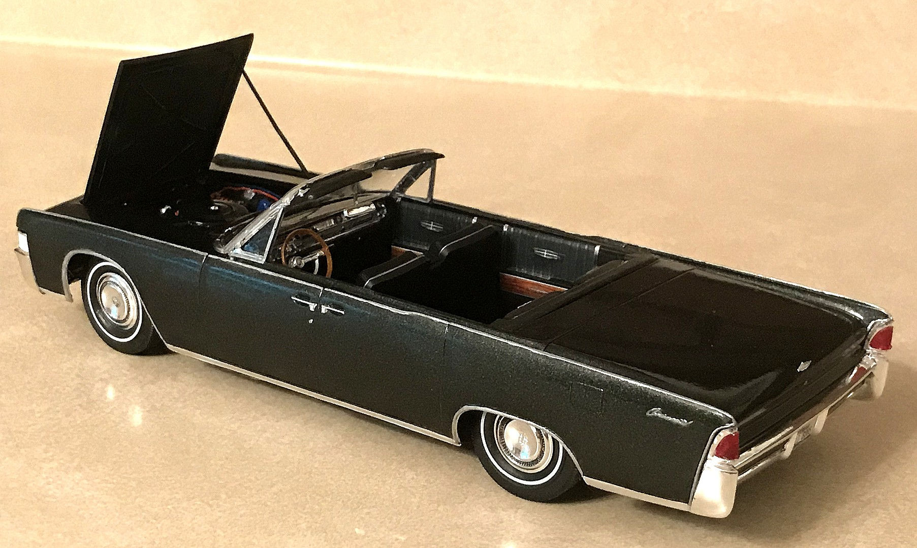 Wallpaper #e1729 Rare 118 Dealer Edition Lincoln Nautilus Blue Diecast Car Model