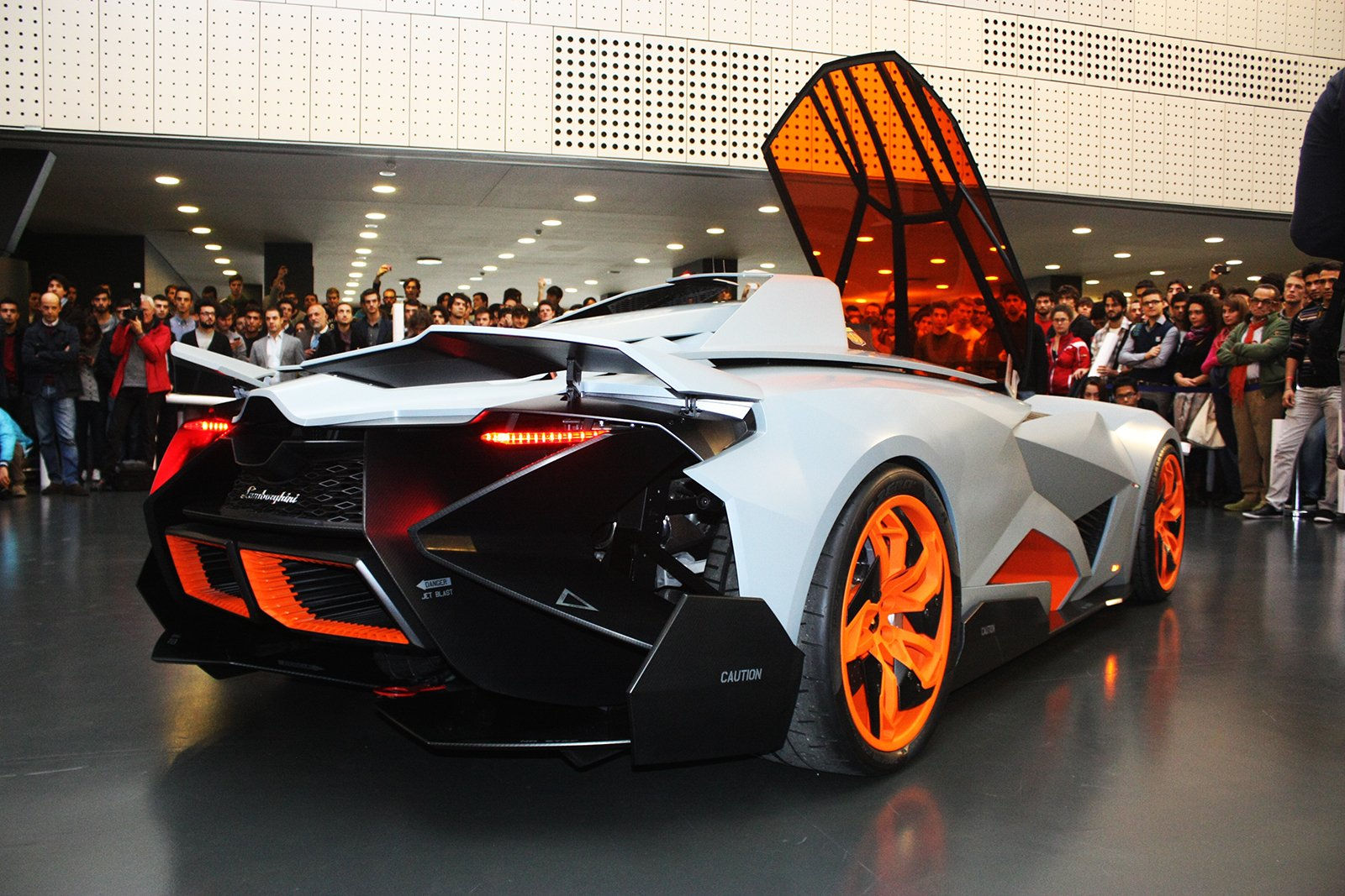 Wallpaper #a6e2f Lamborghini Egoista Super Car Lamborghini Egoista Gold