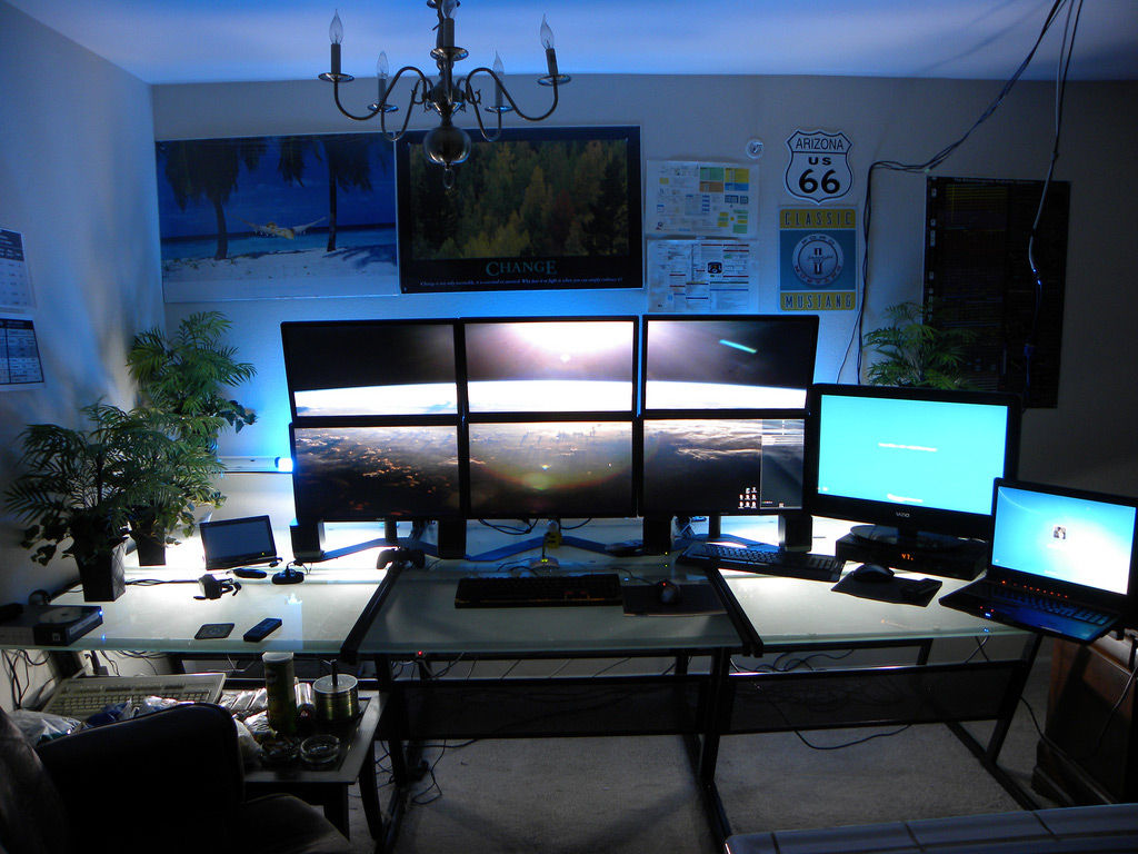 Wallpaper #9a764 21 Multi Monitor Computer Desk Setup Ideas for Tech Lovers