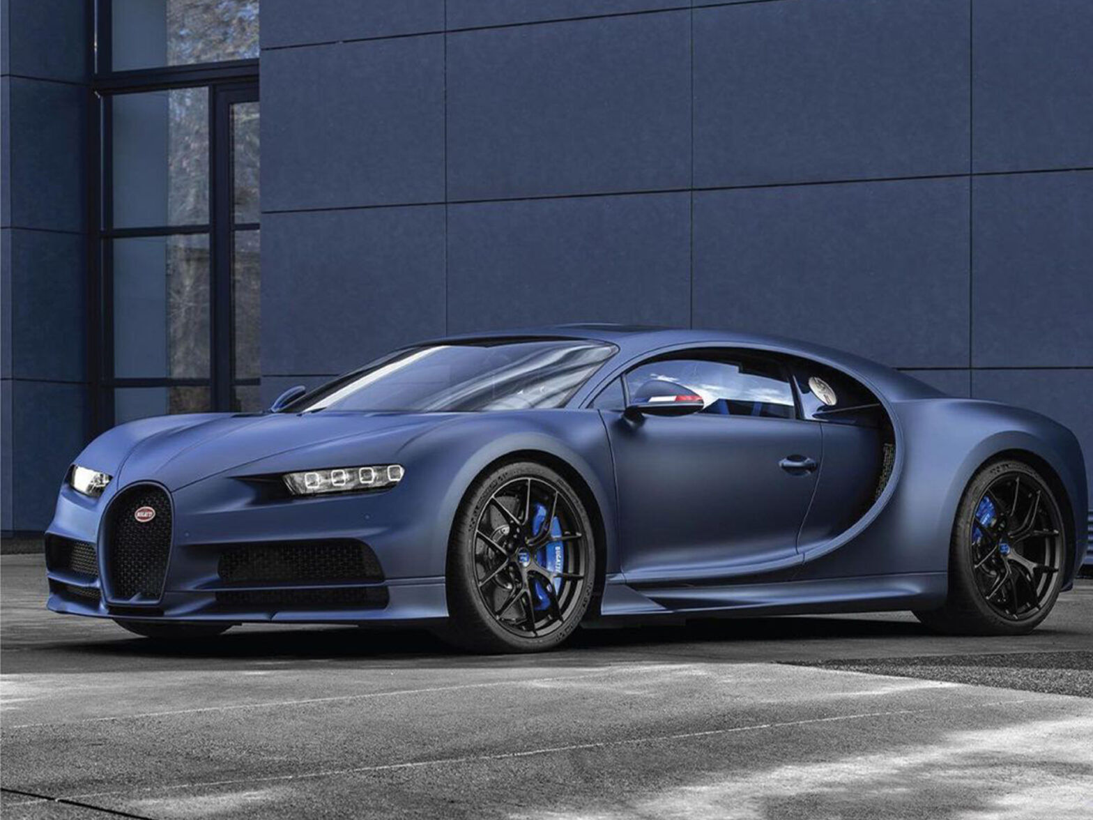 Wallpaper #L2e38ZIBSpphPi3-am2y90 The Worlds Largest Bugatti Showroom Opens in Riyadh
