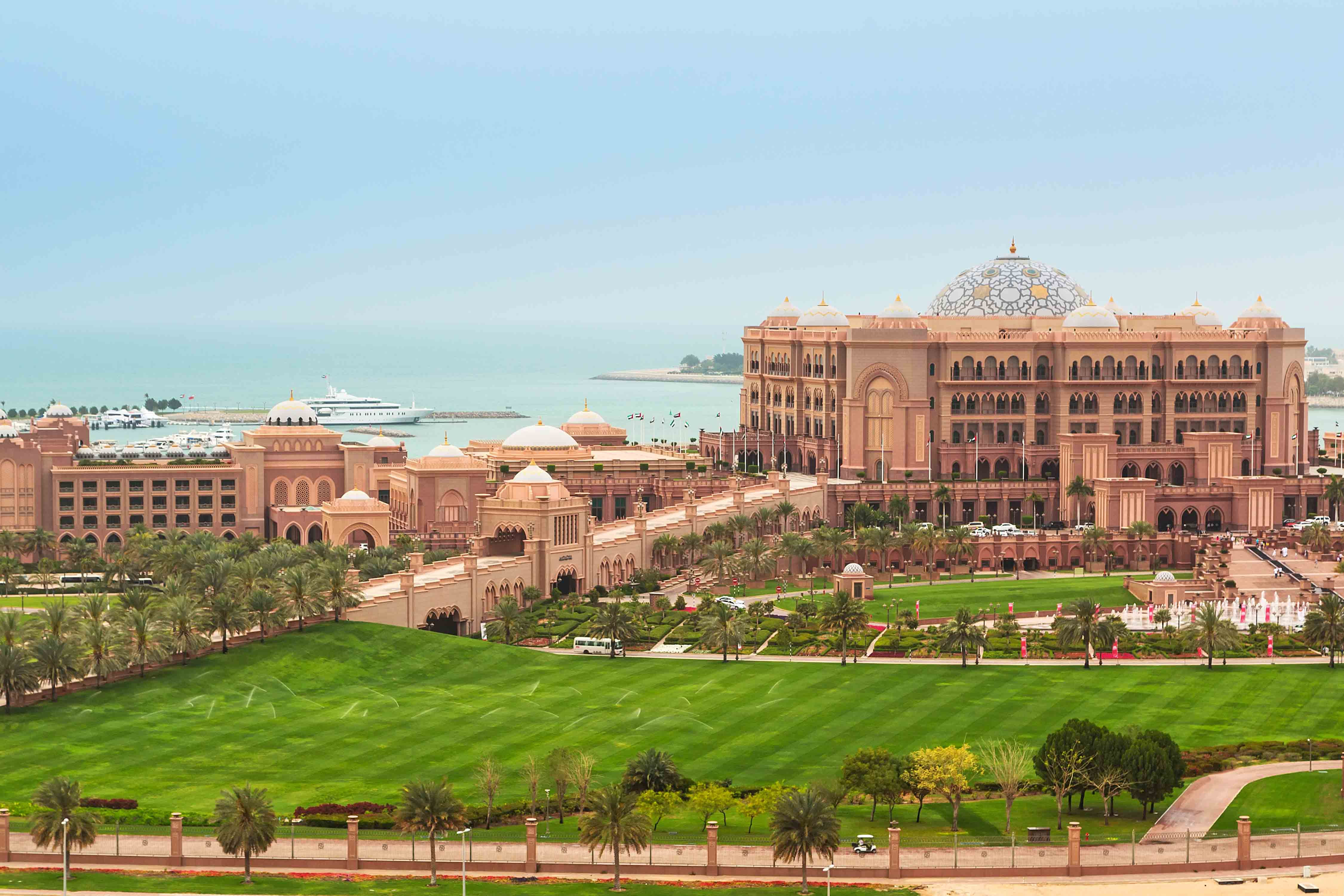 Wallpaper #zdsvYJcBzF5tfotJT-SN102 Emirates Palace Hotel Abu Dhabi United Arab Emirates Yallabook