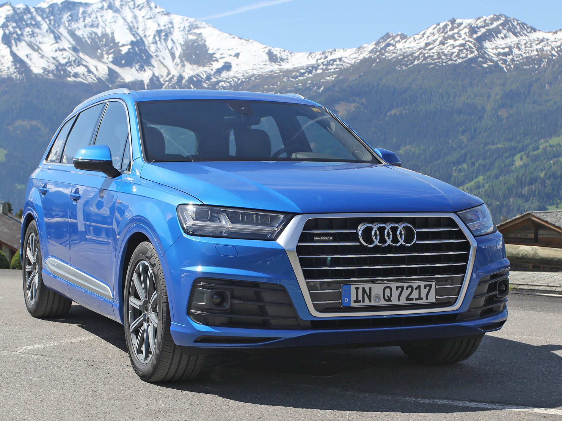Wallpaper #RWcH7JIBSpphPi3-3lBs88 Test Audi Q7 30 Tfsi Quattro Benchmark for Premium SUV