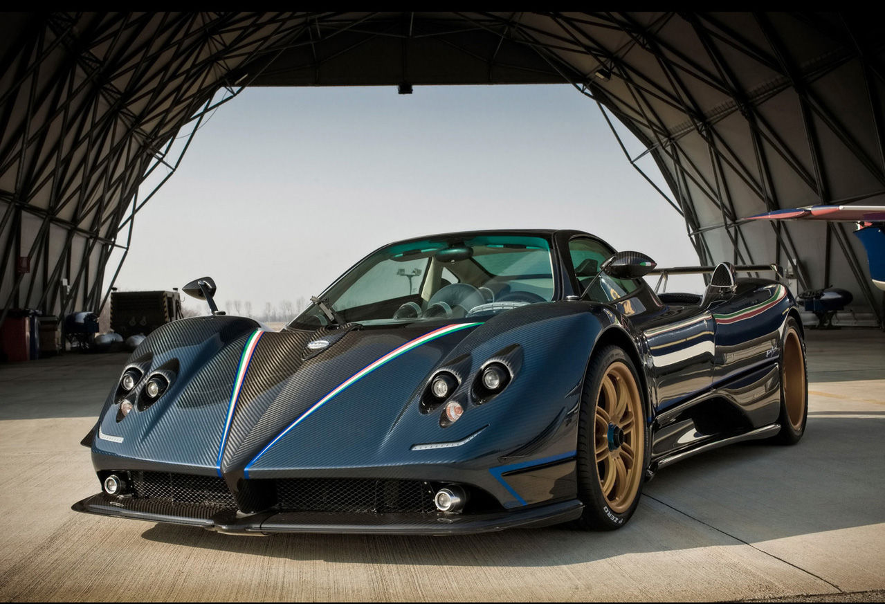 Wallpaper #u2fDApMBSpphPi3-orAs33 2010 Pagani Zonda Tricolore Specs Pictures Engine Review