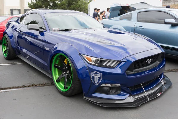 Wallpaper #driY3JIBJvJKYCmENPxe256 Imagenes De Mustang Modificados Modified Ford Mustang Stock