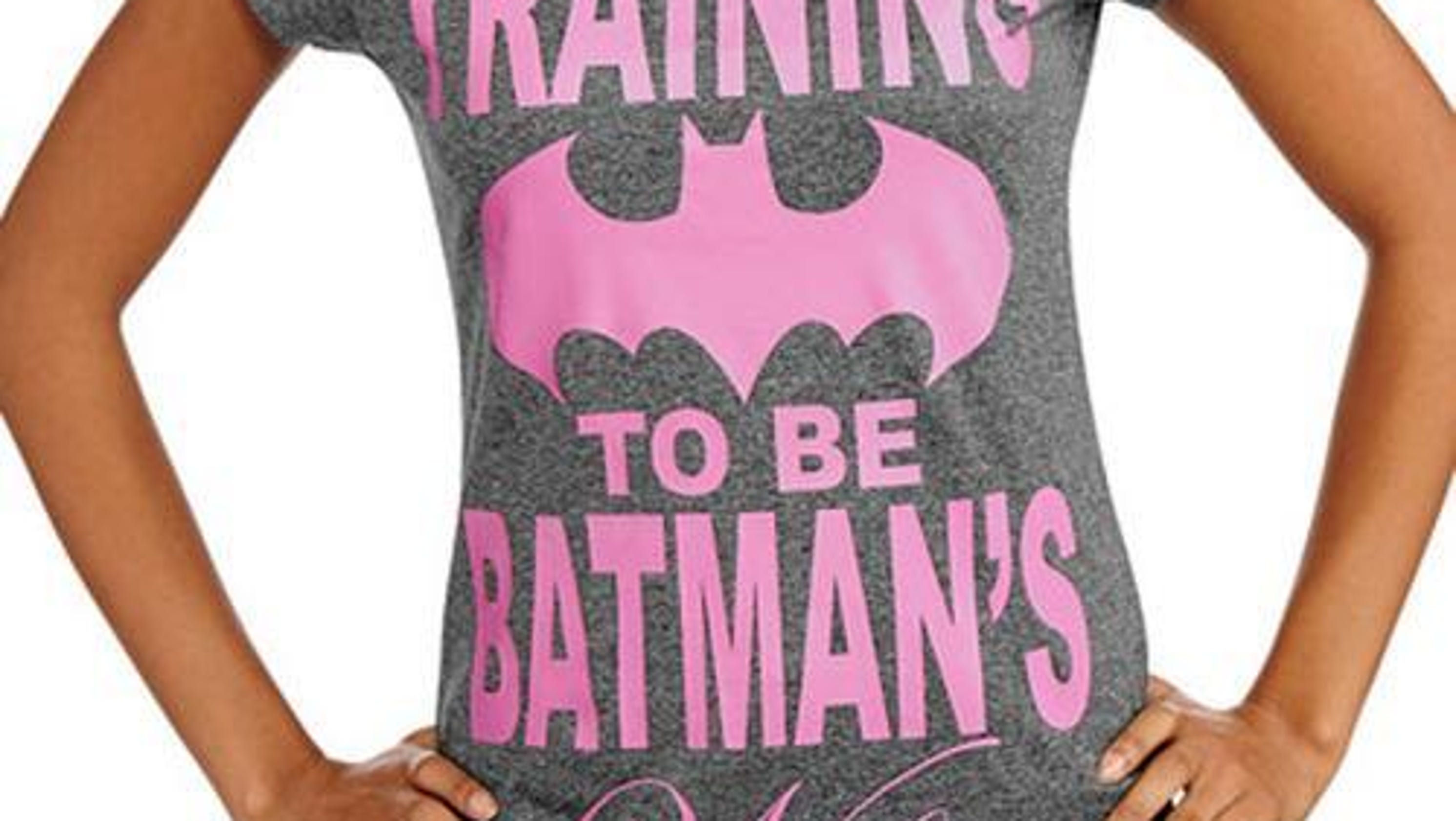 Wallpaper #R2izGpMBSpphPi3-GR1W396 Sexist Superhero Shirts Spark Outrage