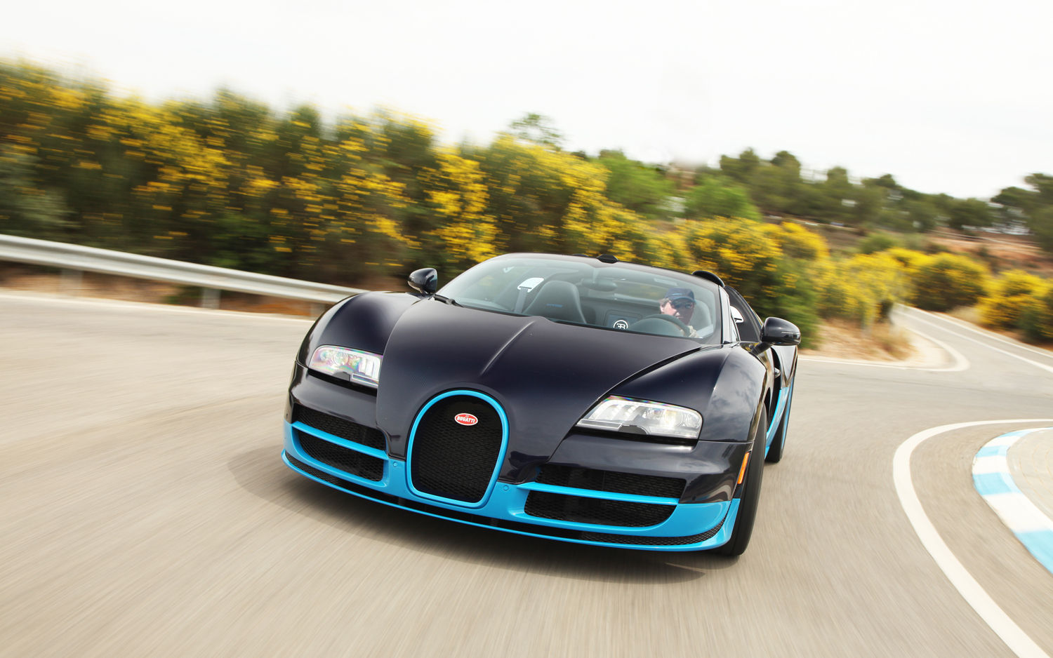 Wallpaper #ImhEGZMBSpphPi3-mhZ2149 2013 Bugatti Veyron 164 Grand Sport Vitesse First Drive Motor Trend