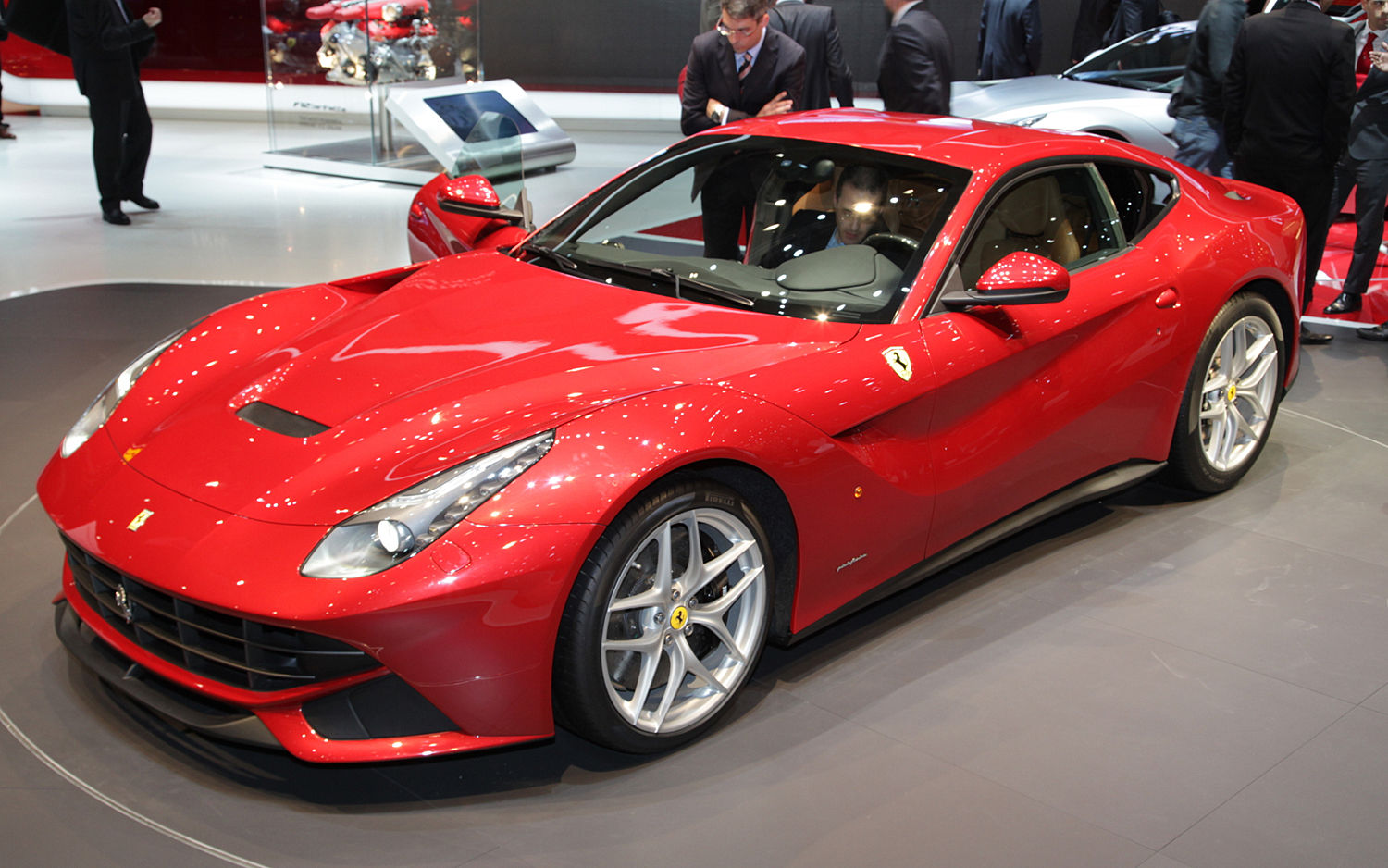 Wallpaper #ZxnVI48BtGB6xQ78foQi1 2013 Ferrari F12 Berlinetta First Look Motor Trend
