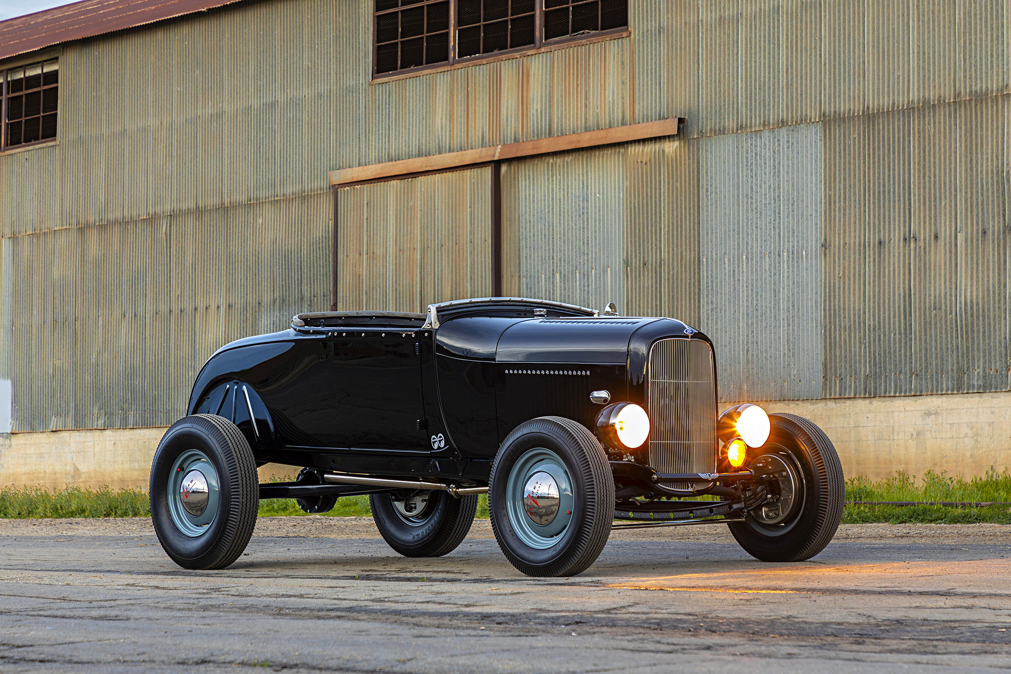 Wallpaper #c2hLGJMBSpphPi3-zBJm19 Traditional 1928 Ford Model a Hot Rod is Driven Everywhere