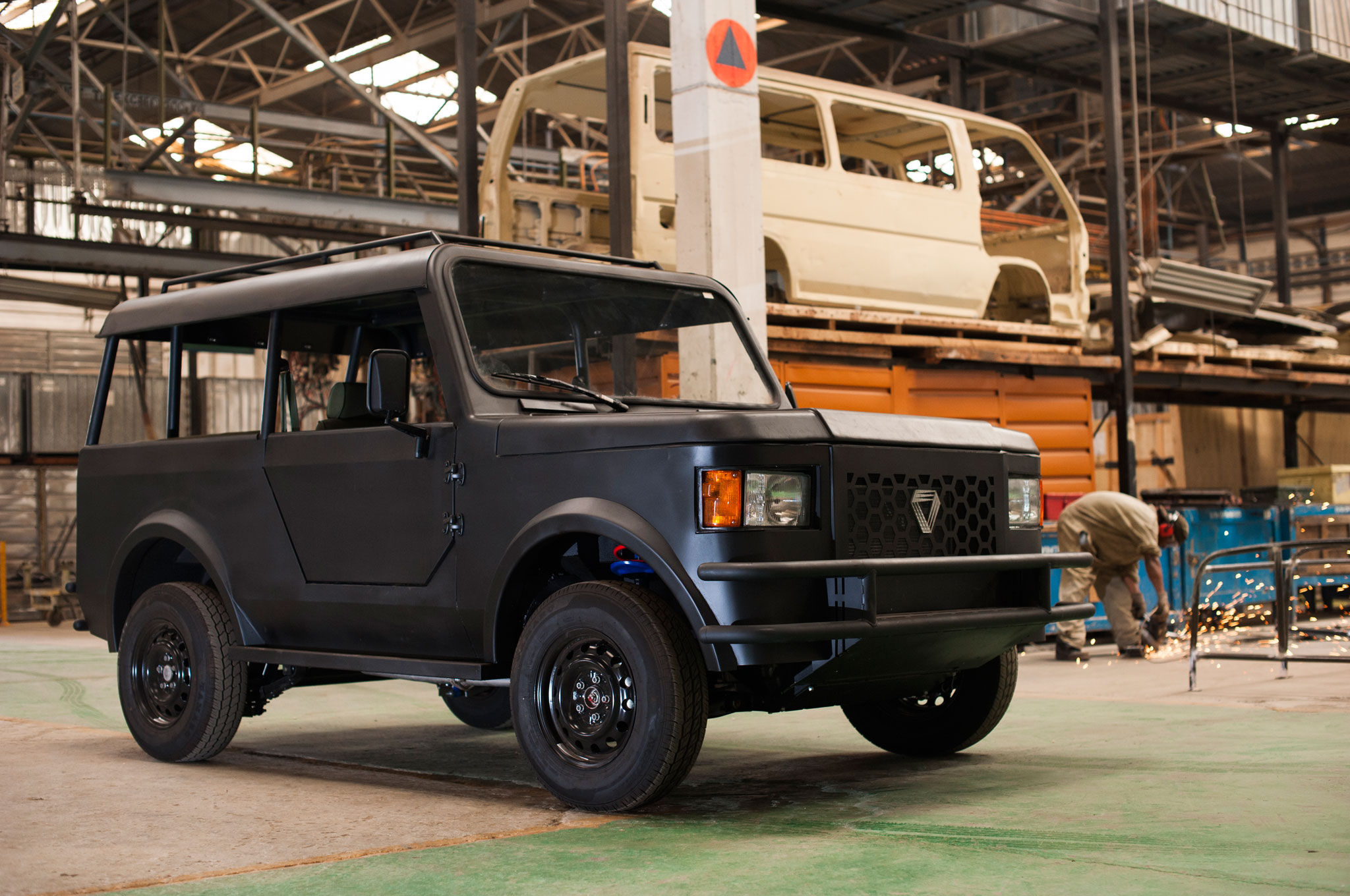 Wallpaper #-AC86o4BSdW8dNouug_o40 Mobius Motors Africas Own Car Company
