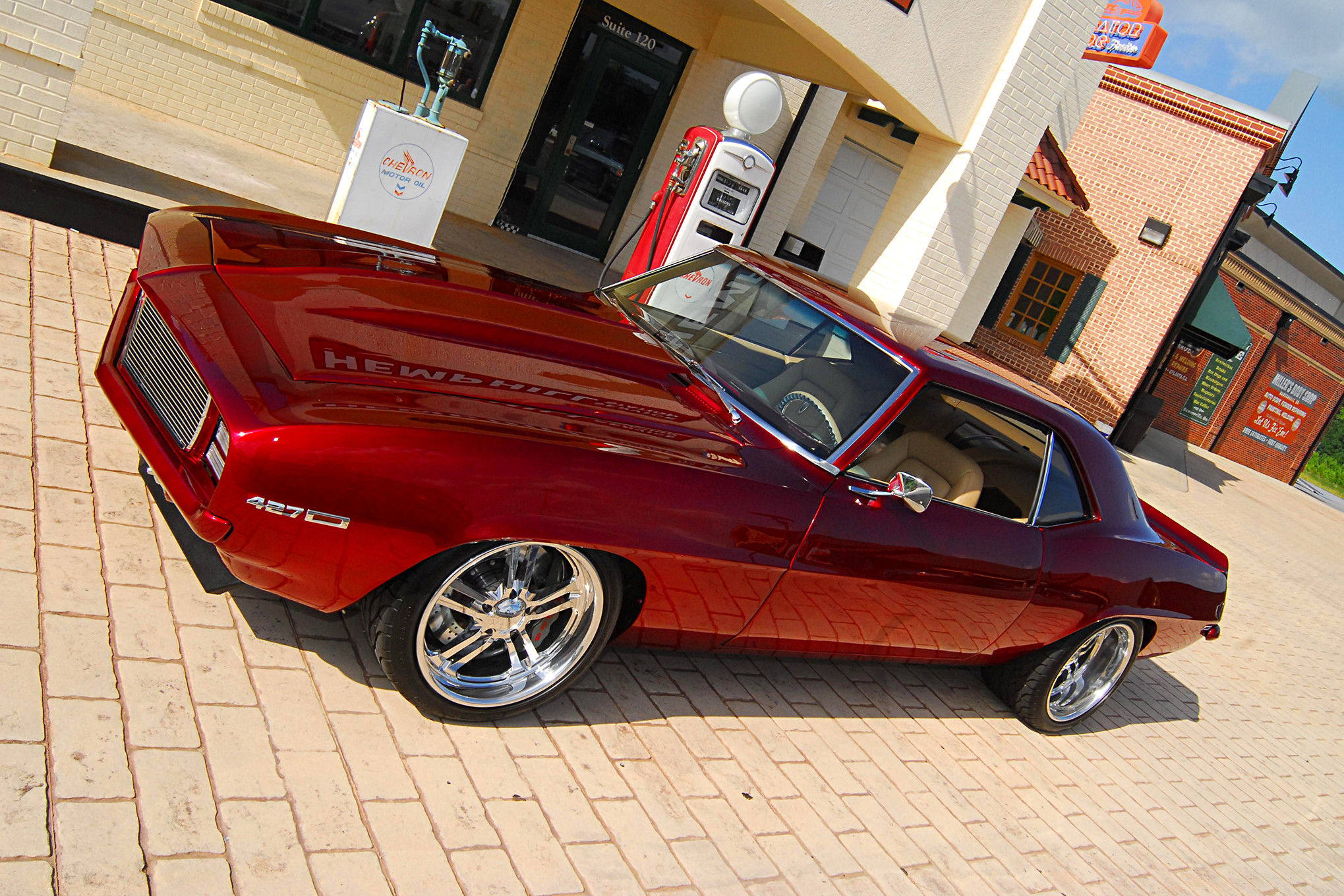 Wallpaper #hP8ebJMB3lSXT3zUs-mg61 Cut Tucked Painted 1969 Chevrolet Camaro