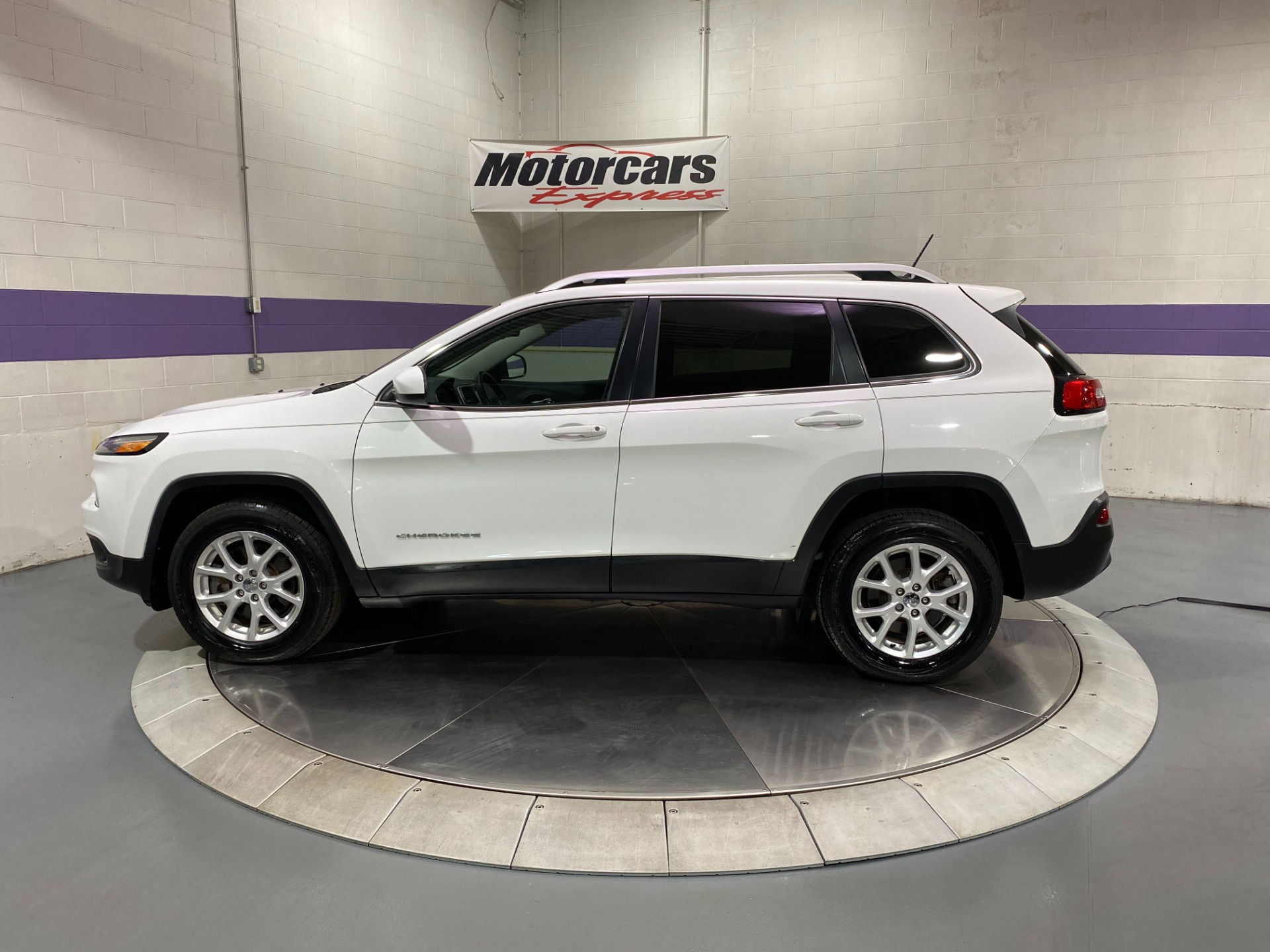 Wallpaper #kTUvlZcBk_lpvpalYpiD50 2015 Jeep Cherokee Latitude 4x4 Stock Mce612 for Sale Near Alsip Il